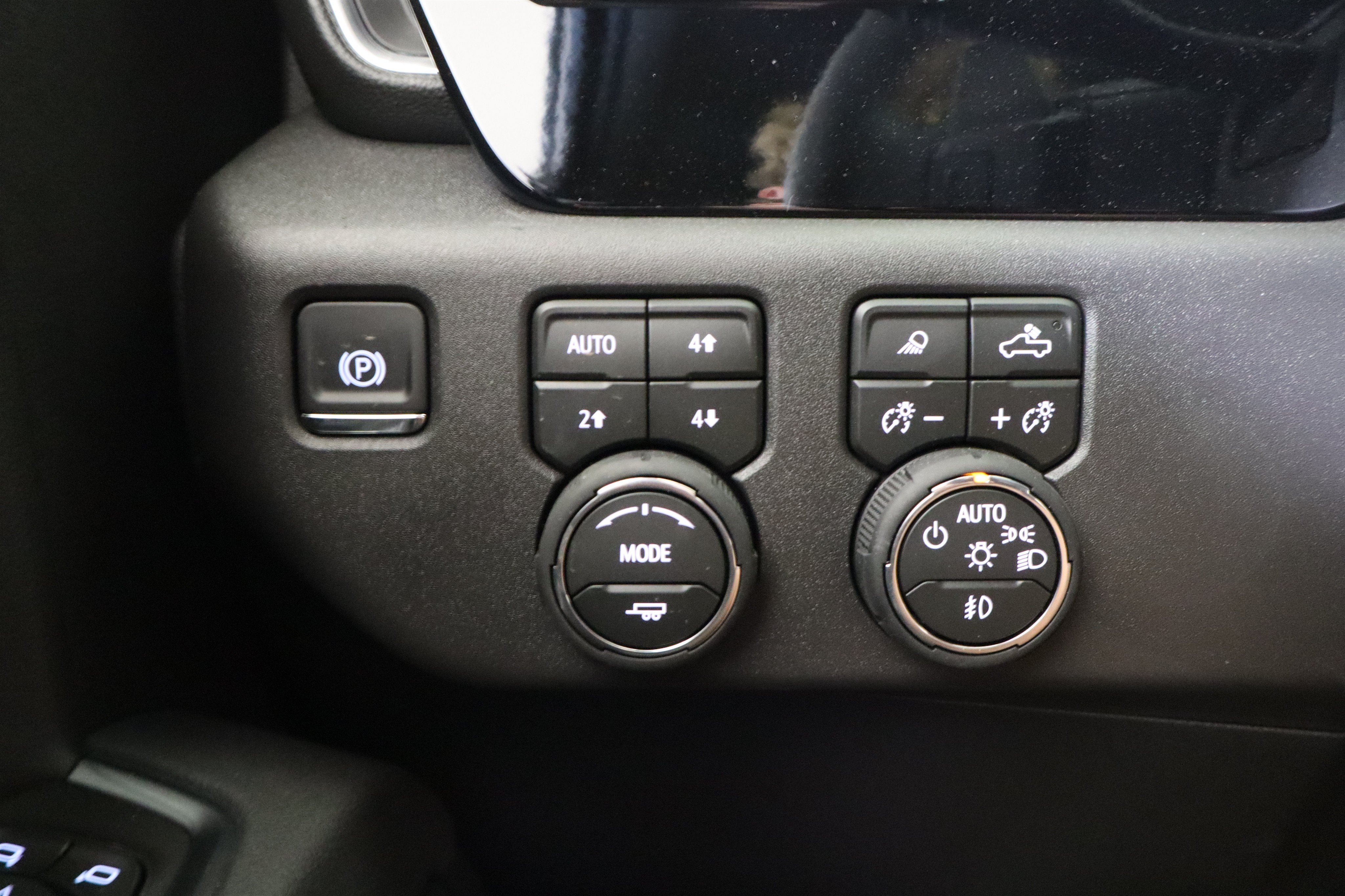 2026 Chevrolet Silverado 1500 LT Trail Boss Crew Cab 4WD