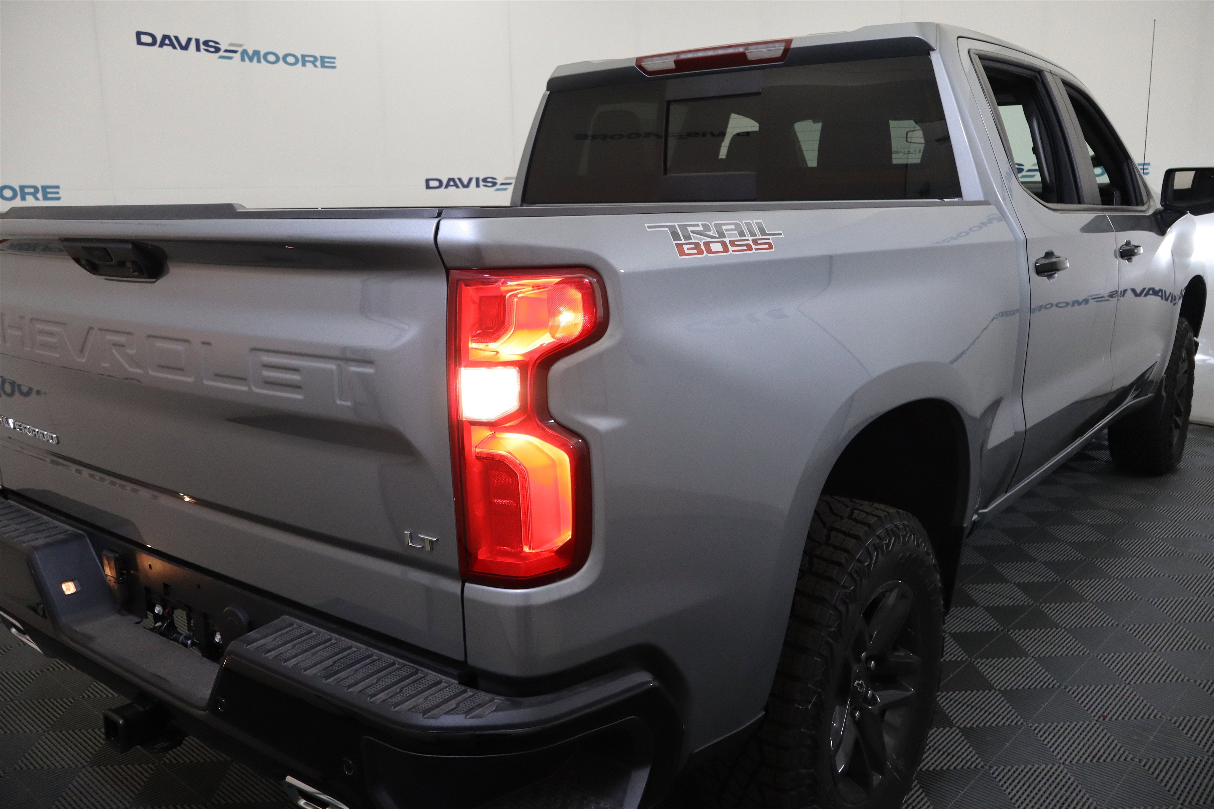 2026 Chevrolet Silverado 1500 LT Trail Boss Crew Cab 4WD