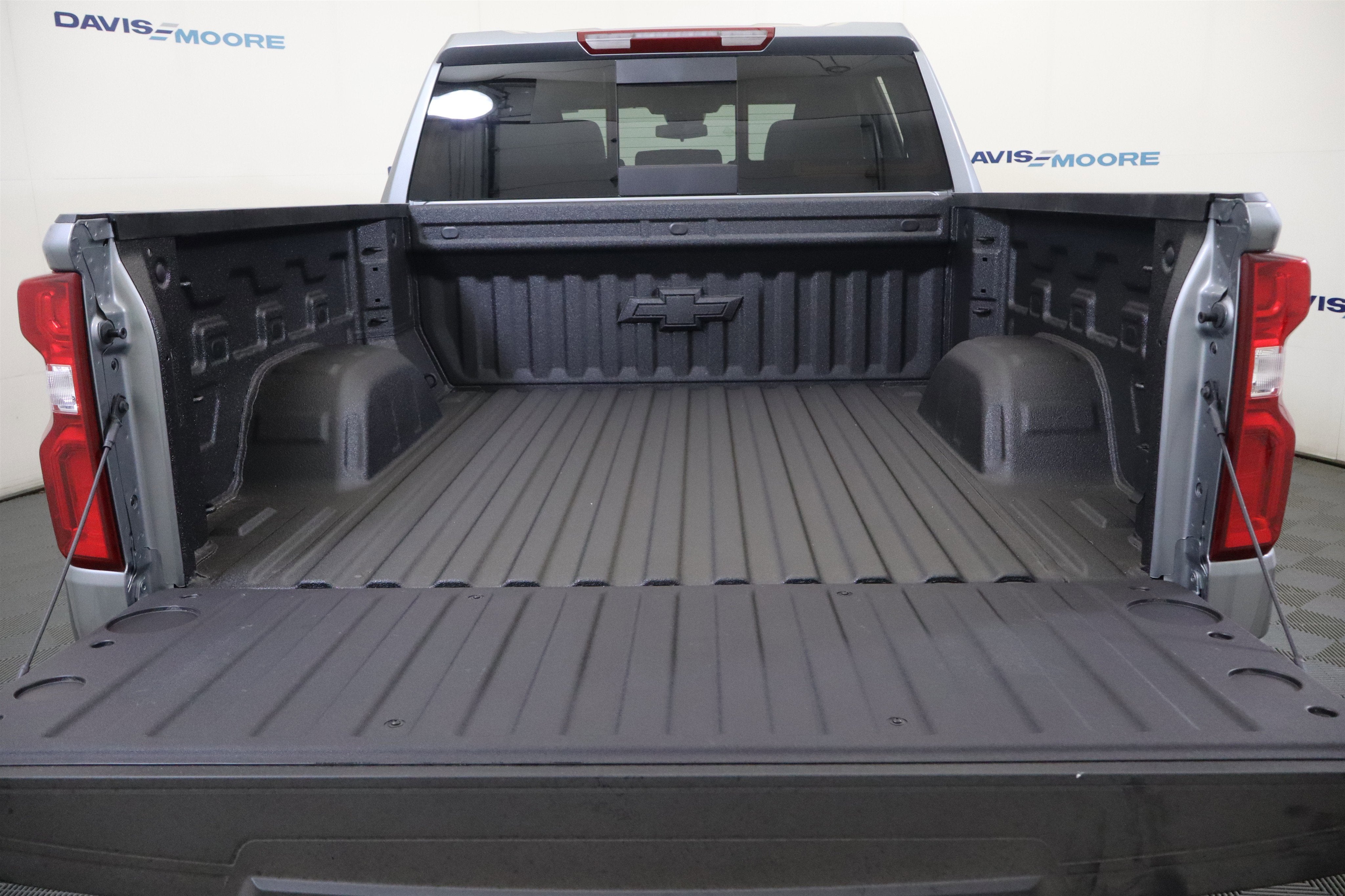 2026 Chevrolet Silverado 1500 LT Trail Boss Crew Cab 4WD