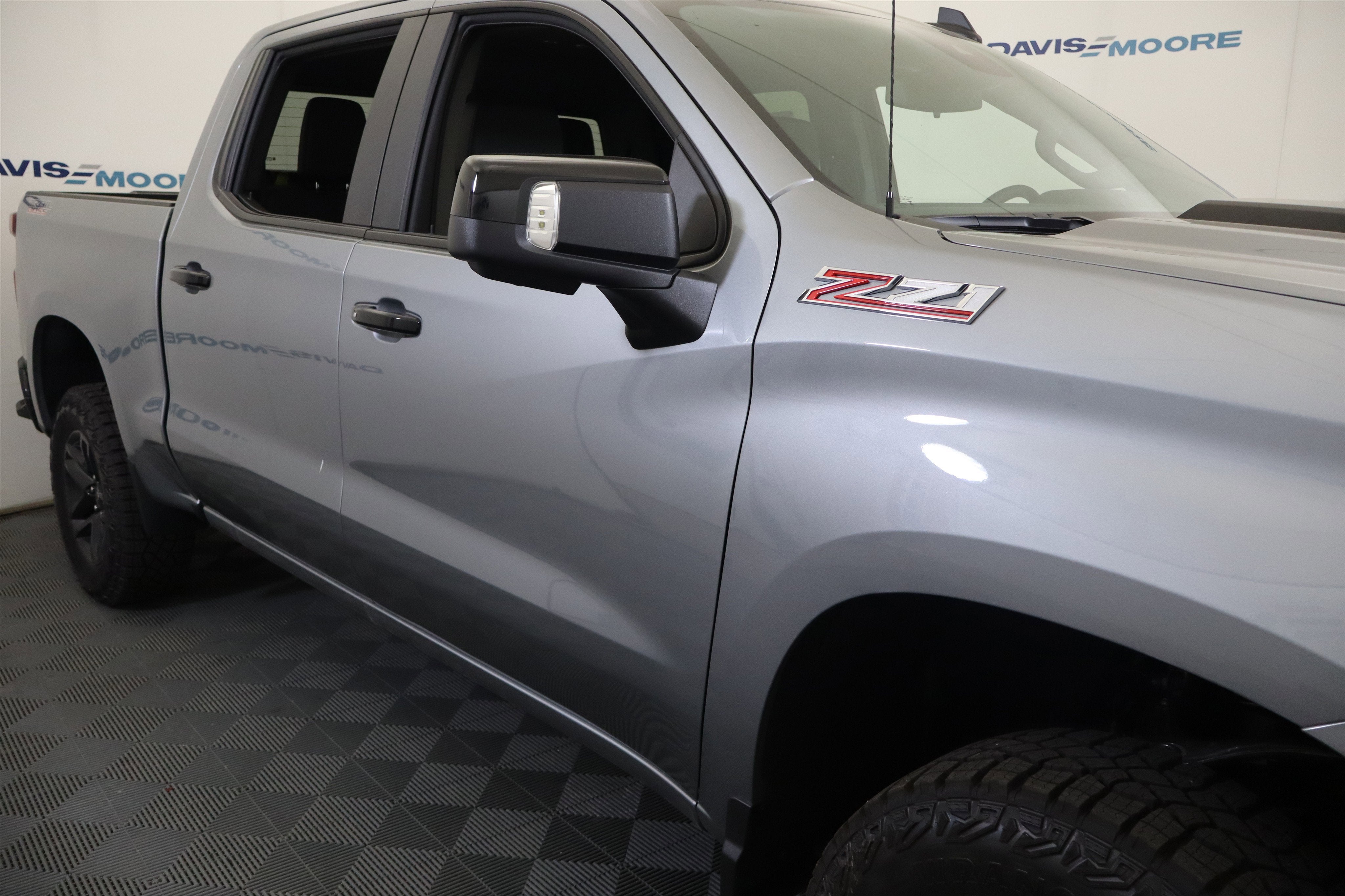 2026 Chevrolet Silverado 1500 LT Trail Boss Crew Cab 4WD