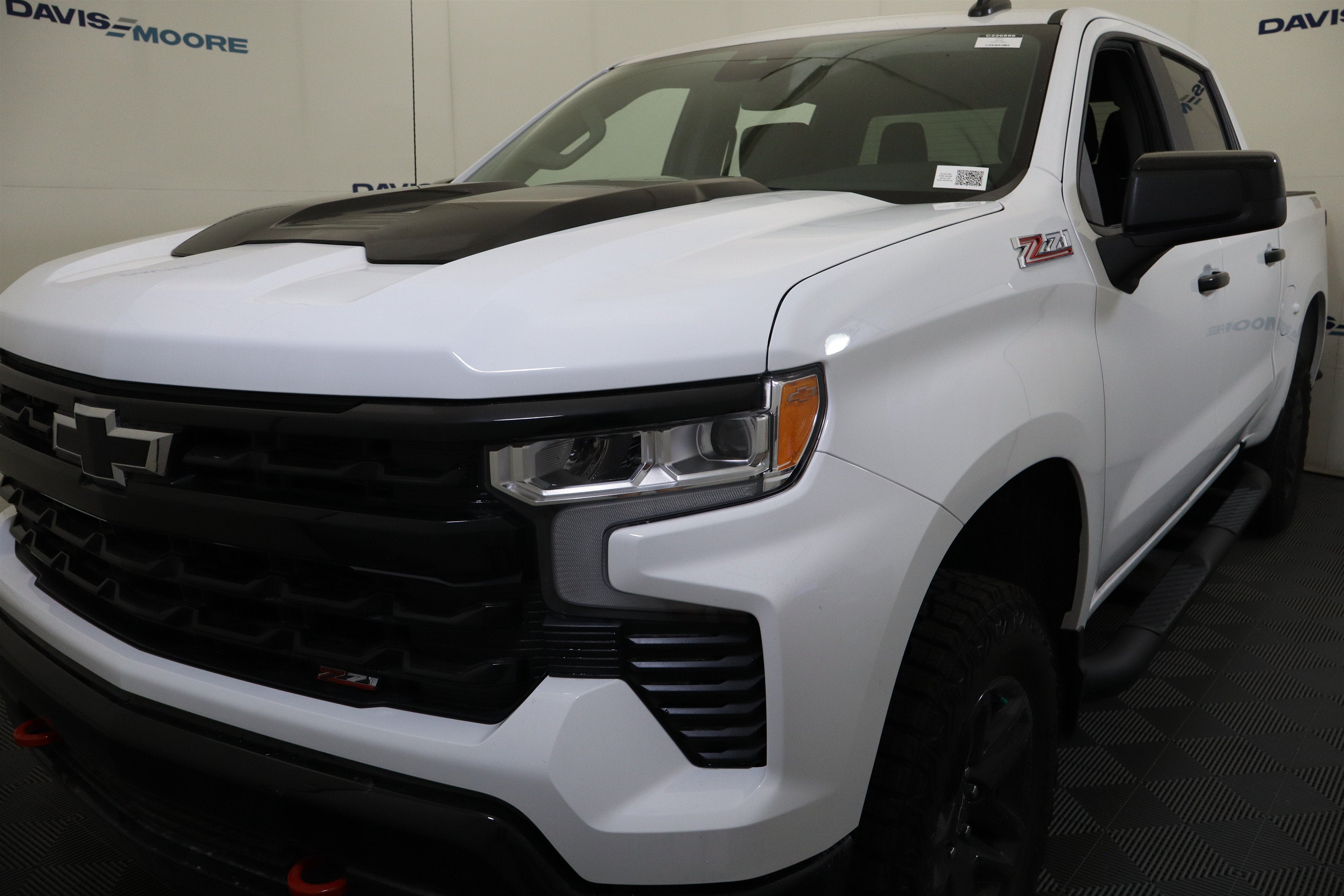 2026 Chevrolet Silverado 1500 LT Trail Boss Crew Cab 4WD