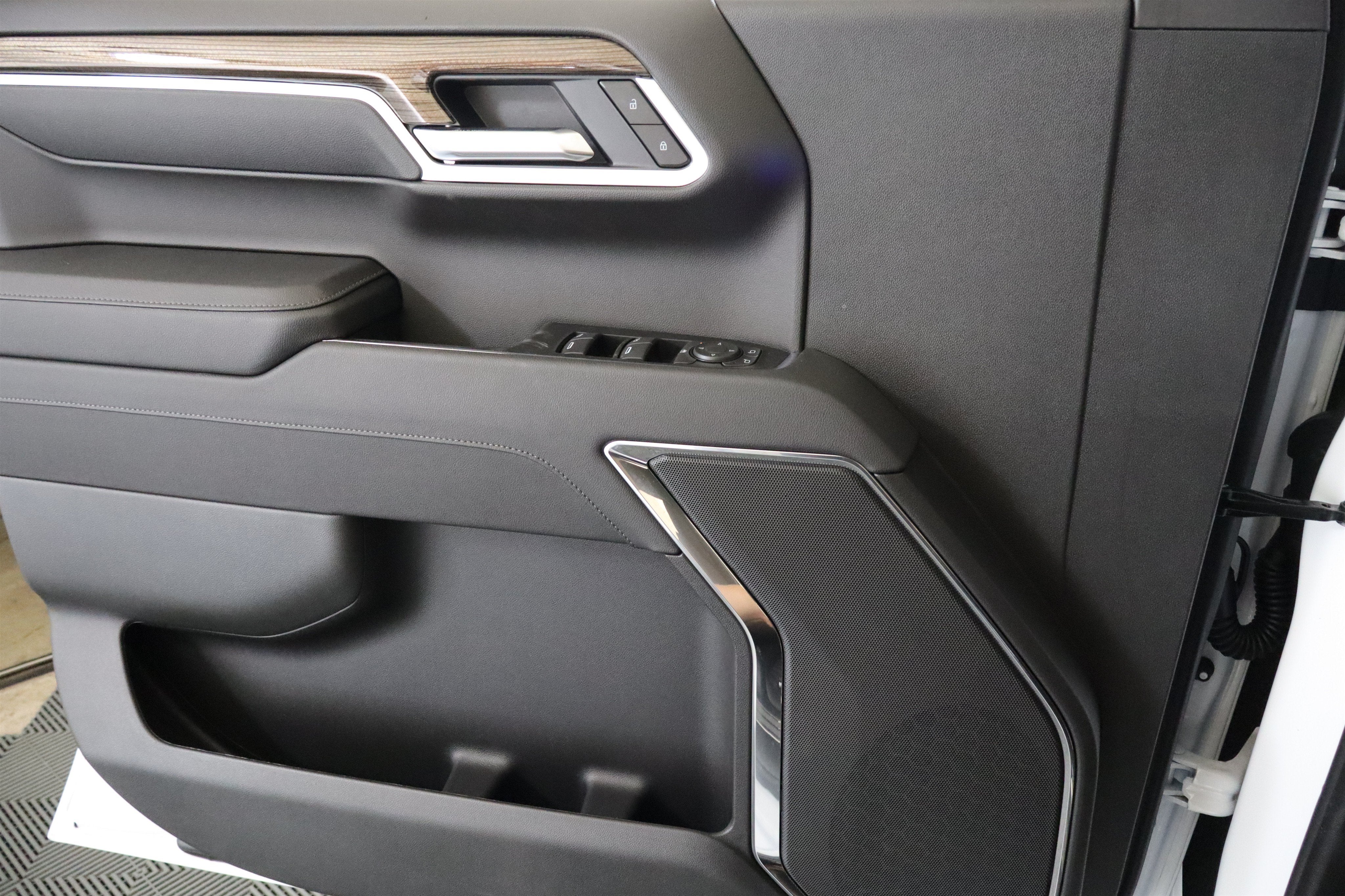 2026 Chevrolet Silverado 1500 LT Trail Boss Crew Cab 4WD