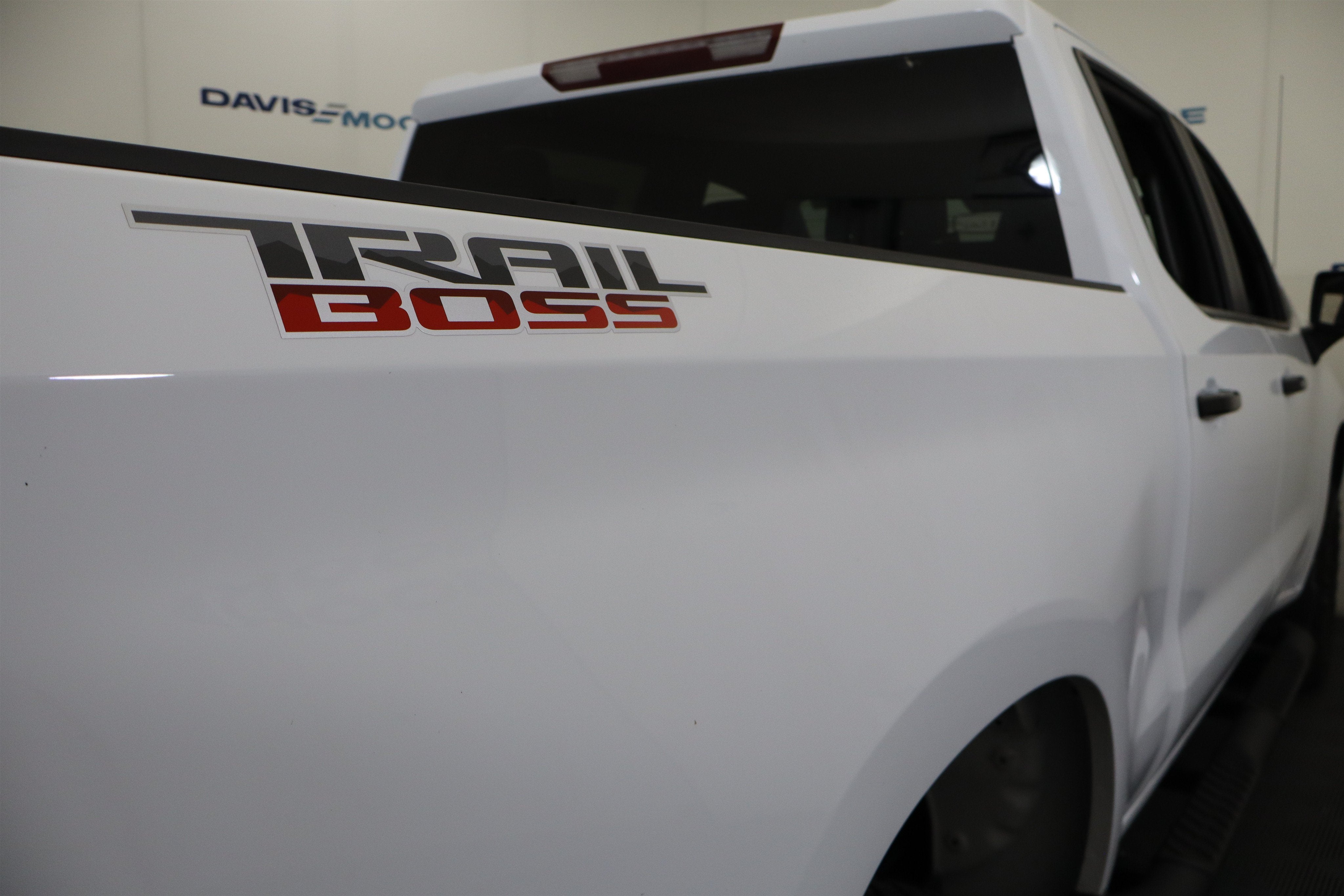 2026 Chevrolet Silverado 1500 LT Trail Boss Crew Cab 4WD