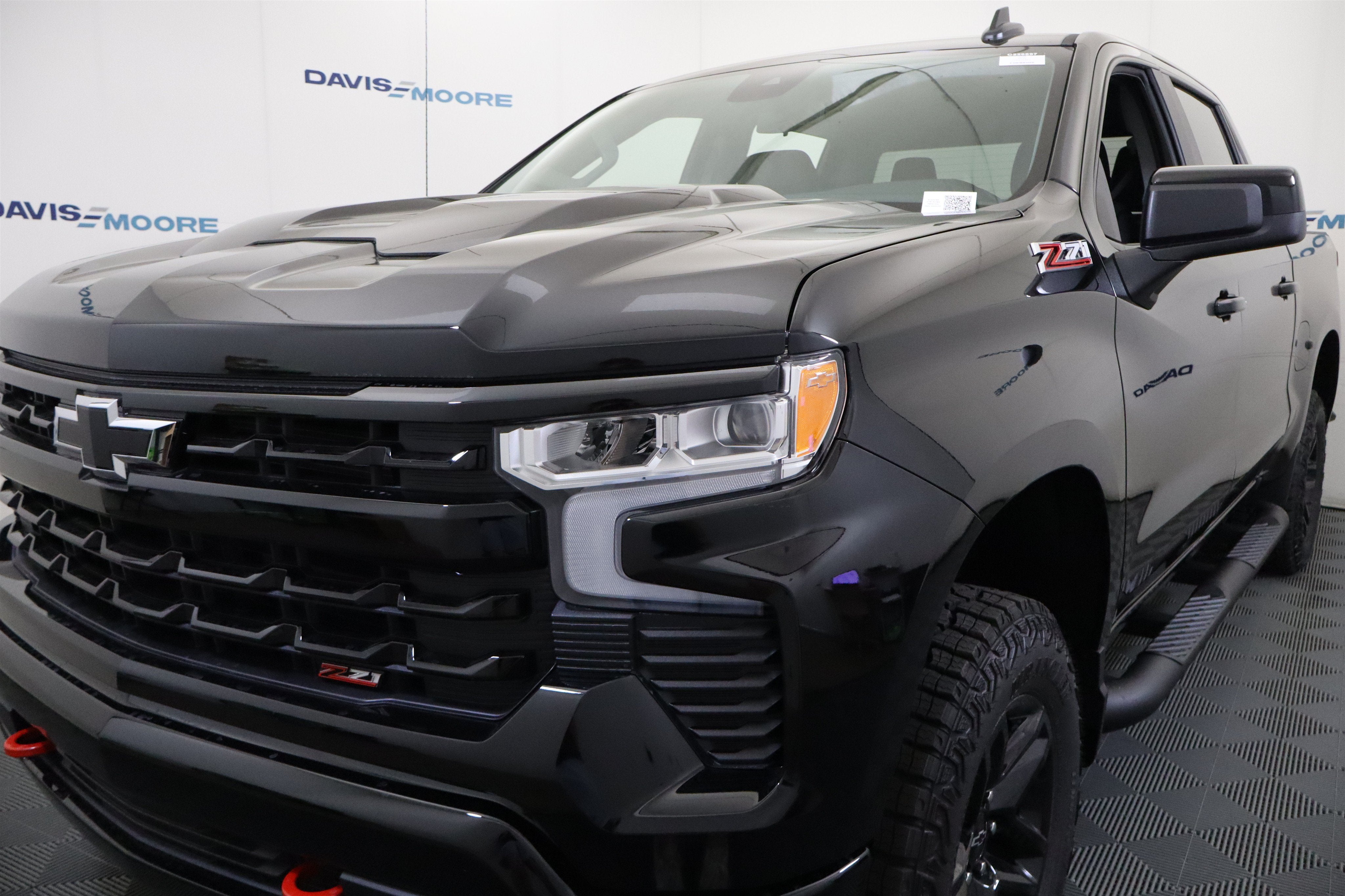 2026 Chevrolet Silverado 1500 LT Trail Boss Crew Cab 4WD