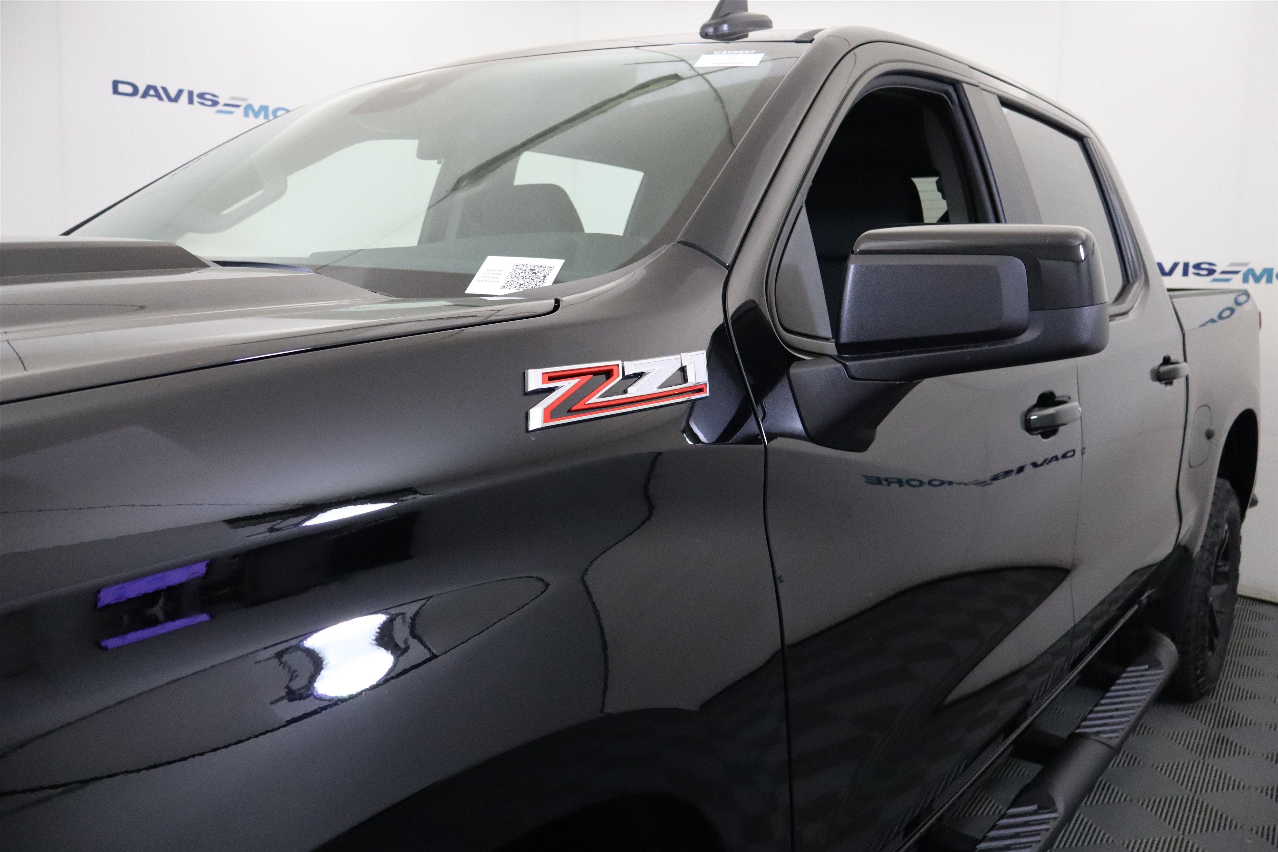 2026 Chevrolet Silverado 1500 LT Trail Boss Crew Cab 4WD
