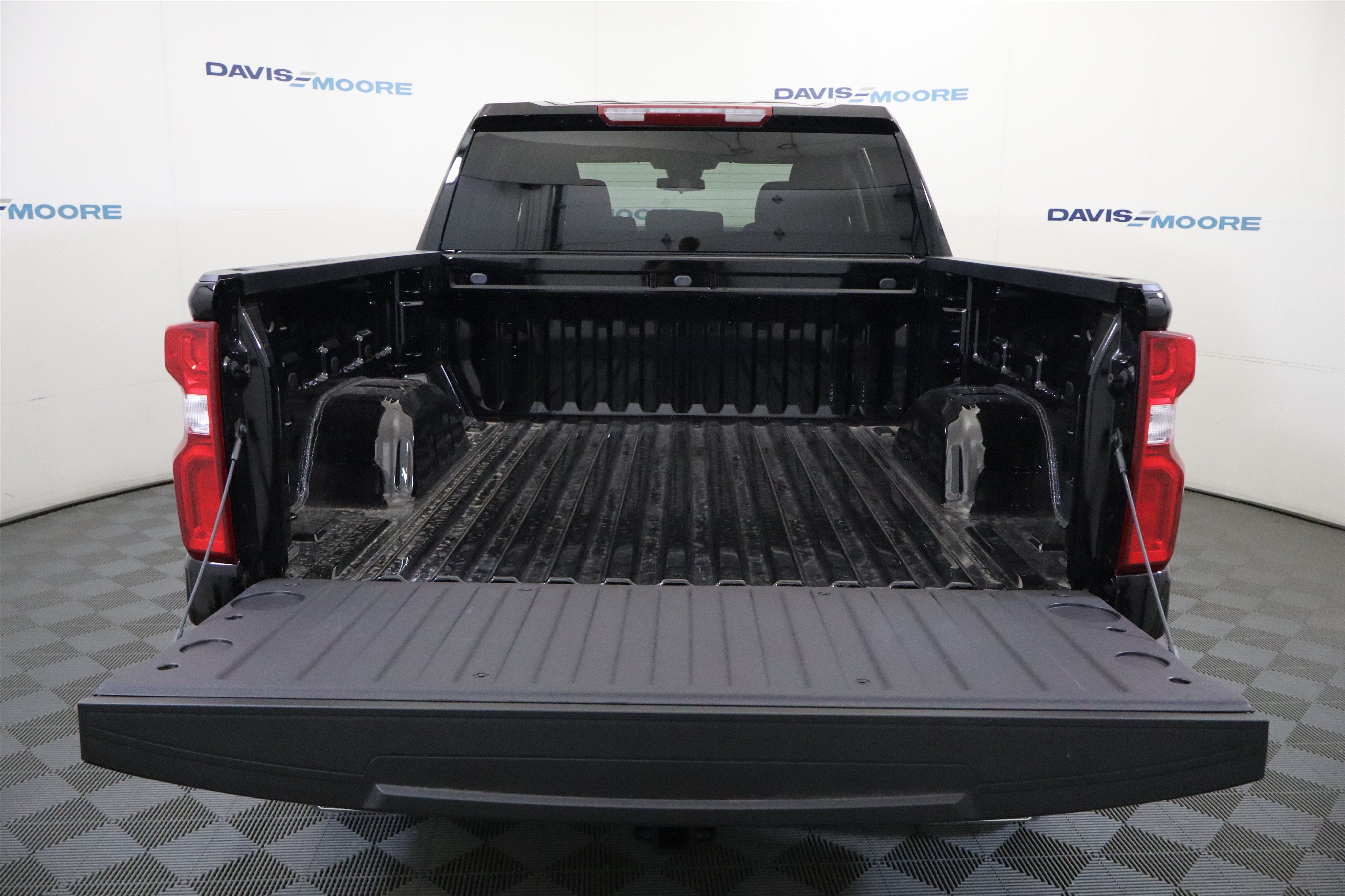 2026 Chevrolet Silverado 1500 LT Trail Boss Crew Cab 4WD