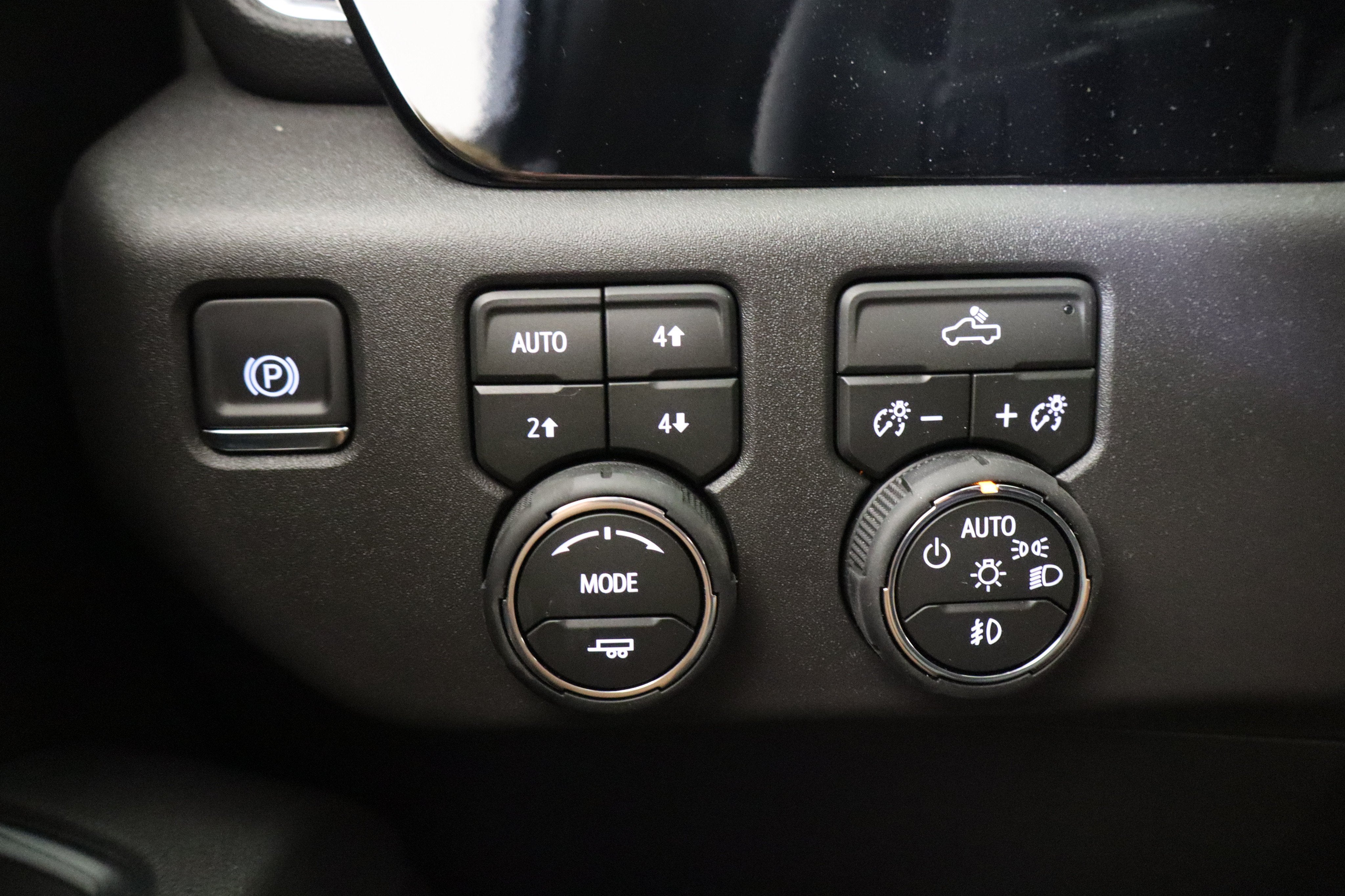 2026 Chevrolet Silverado 1500 LT Trail Boss Crew Cab 4WD