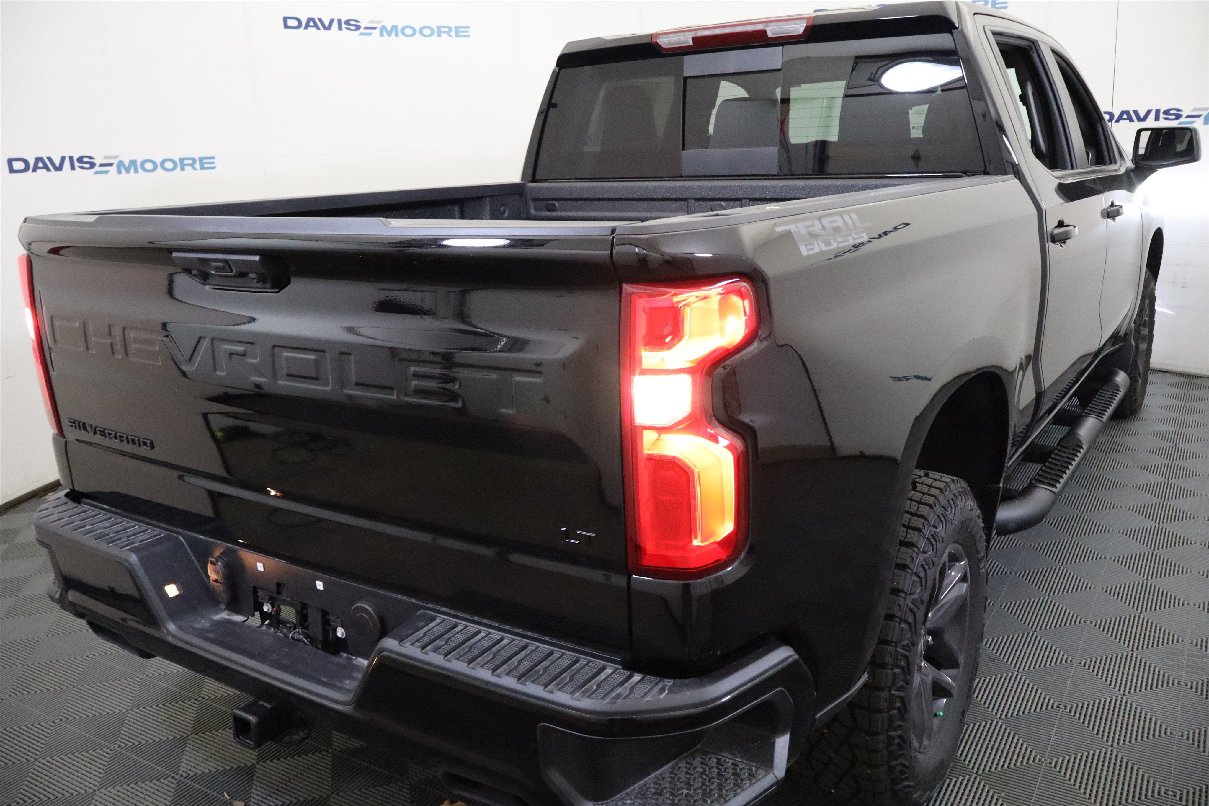 2026 Chevrolet Silverado 1500 LT Trail Boss Crew Cab 4WD