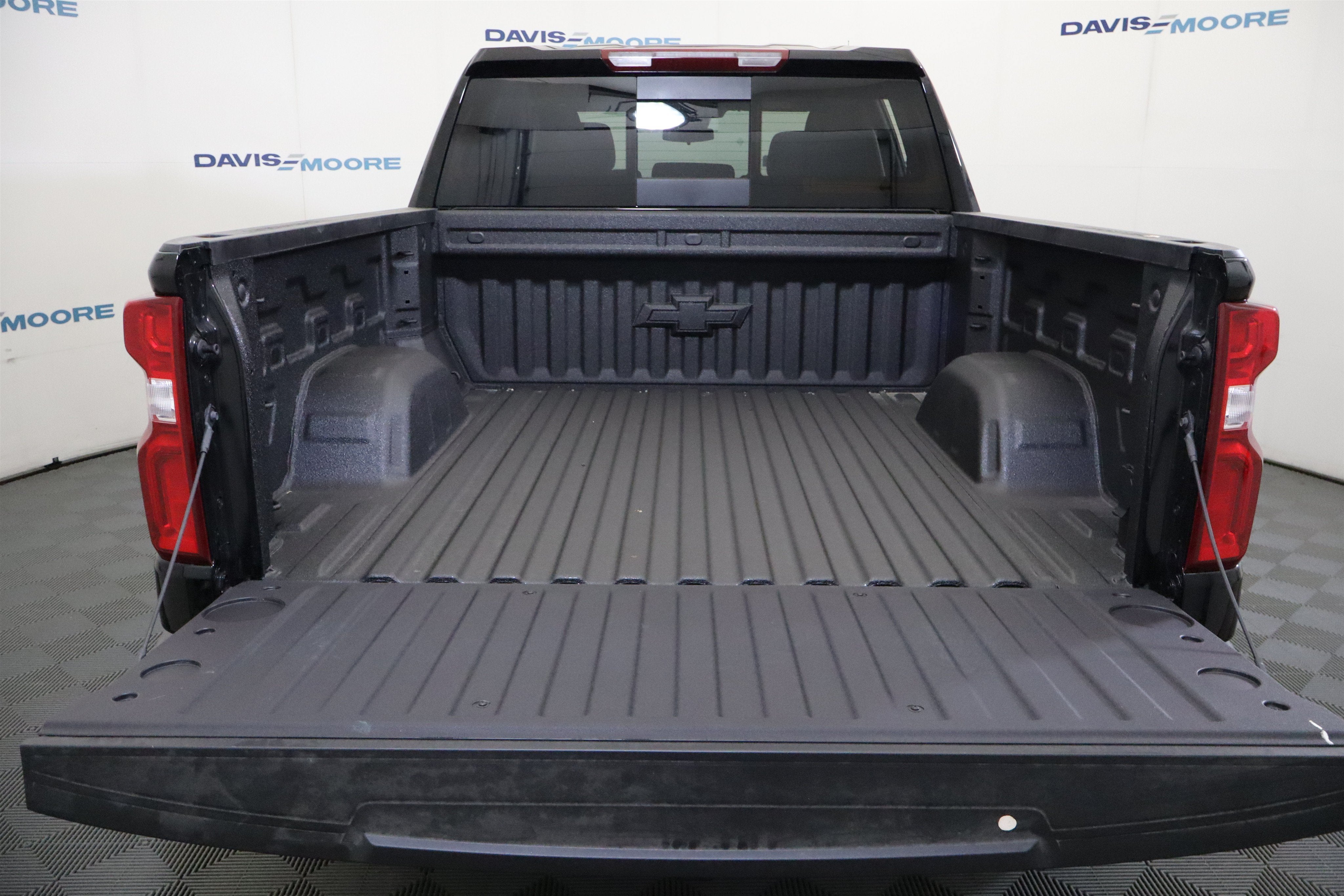 2026 Chevrolet Silverado 1500 LT Trail Boss Crew Cab 4WD