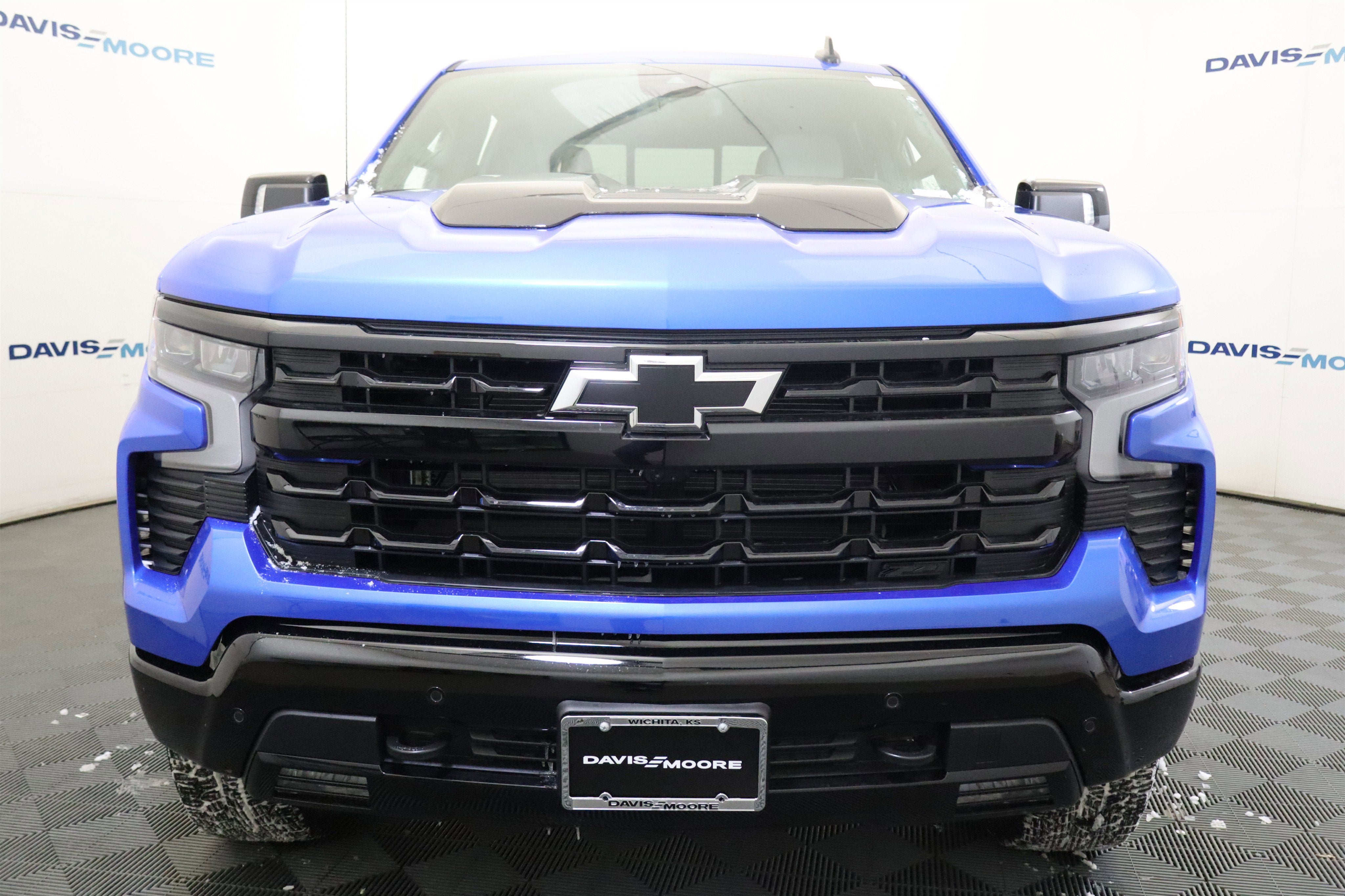 2026 Chevrolet Silverado 1500 LT Trail Boss Crew Cab 4WD