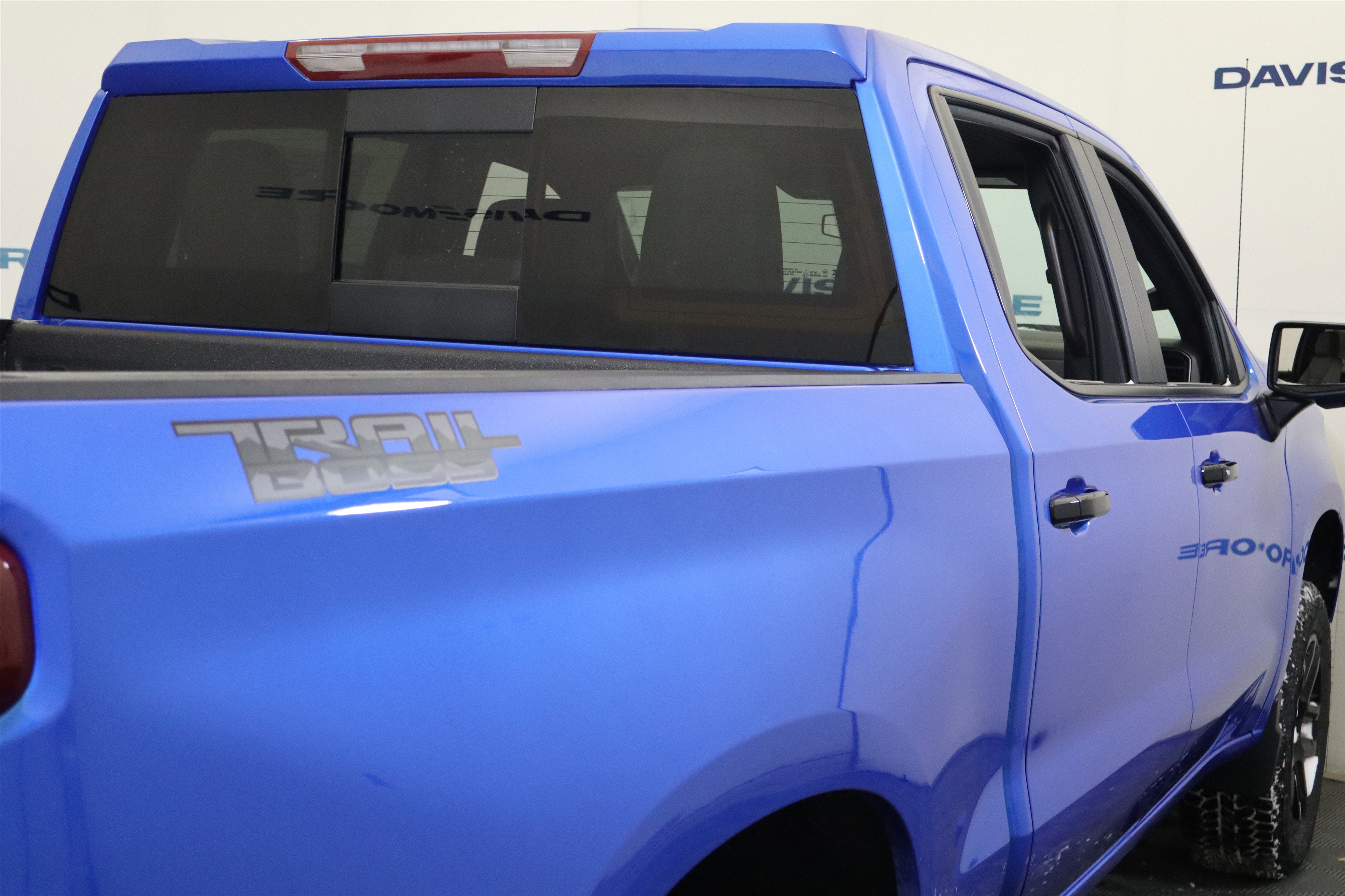 2026 Chevrolet Silverado 1500 LT Trail Boss Crew Cab 4WD