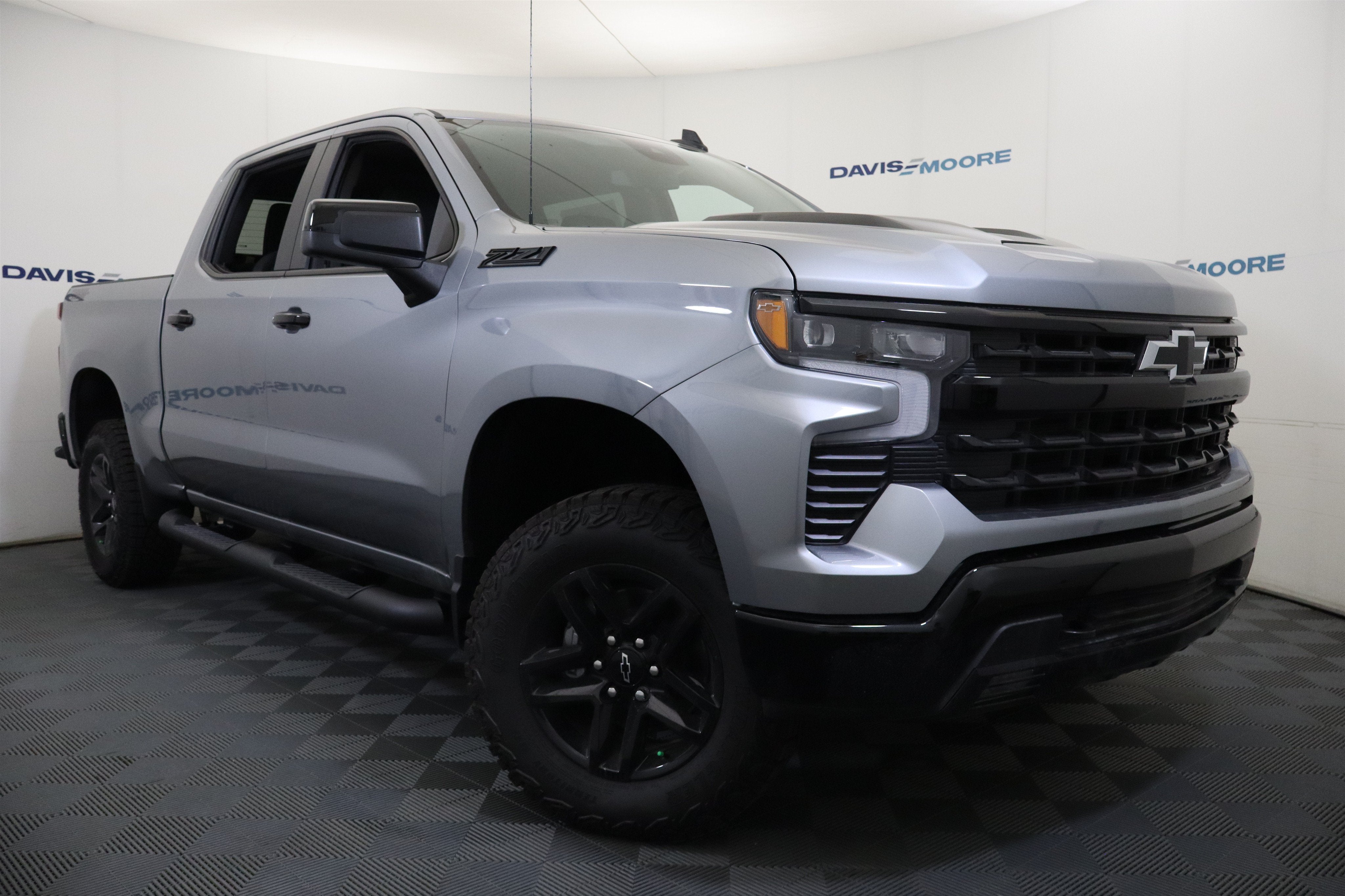 2026 Chevrolet Silverado 1500 LT Trail Boss Crew Cab 4WD