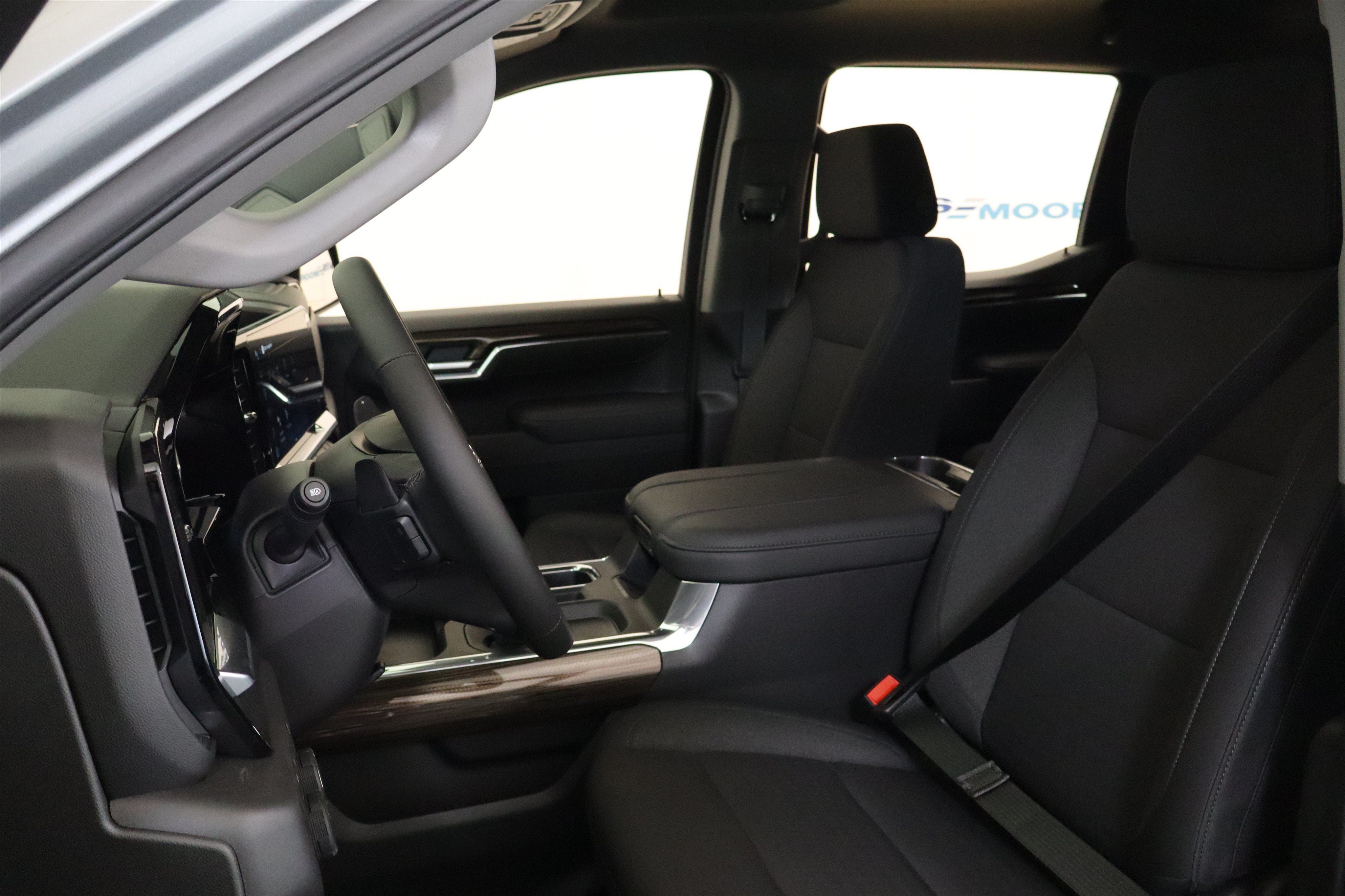 2026 Chevrolet Silverado 1500 LT Trail Boss Crew Cab 4WD