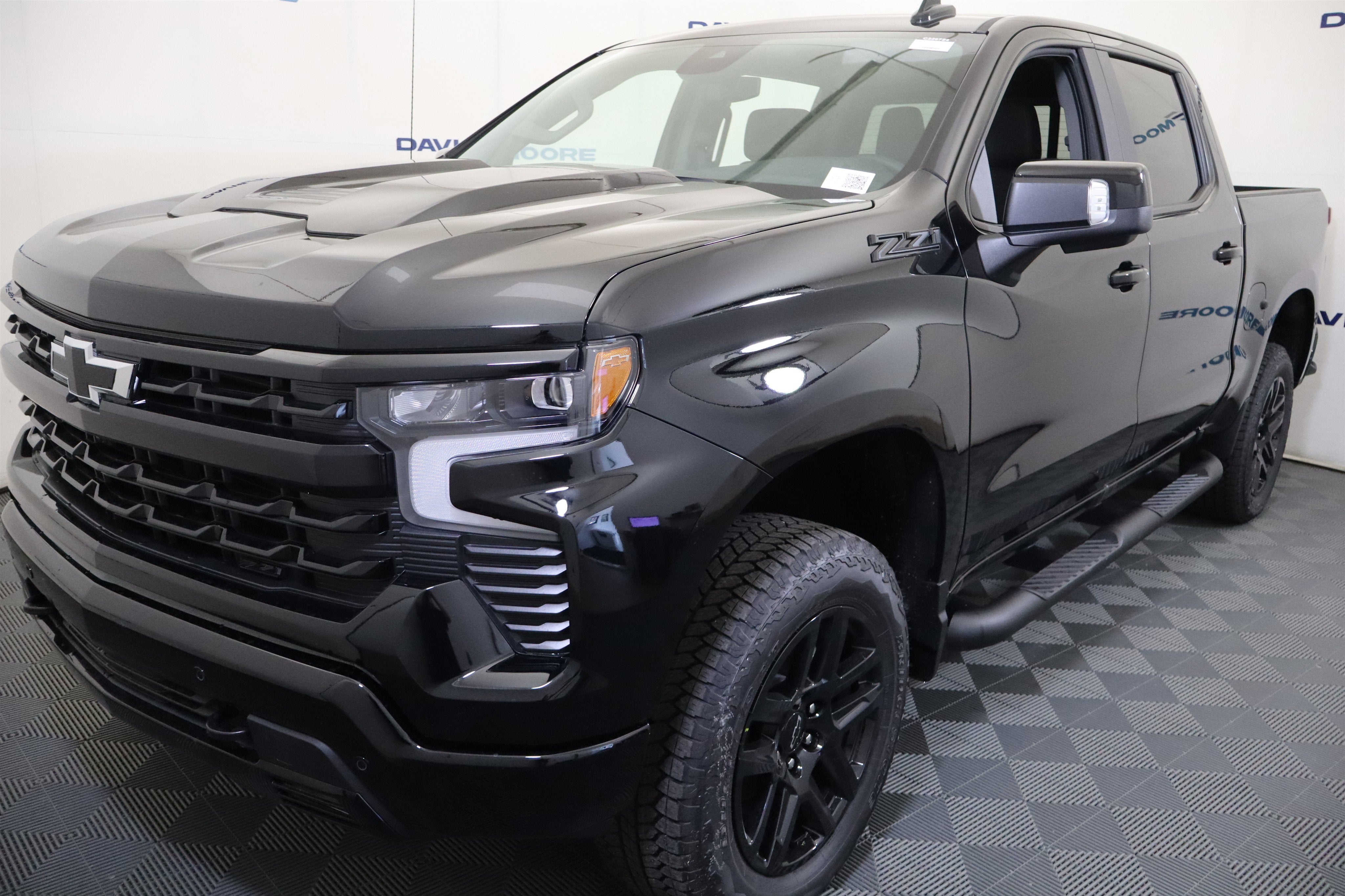 2026 Chevrolet Silverado 1500 LT Trail Boss Crew Cab 4WD