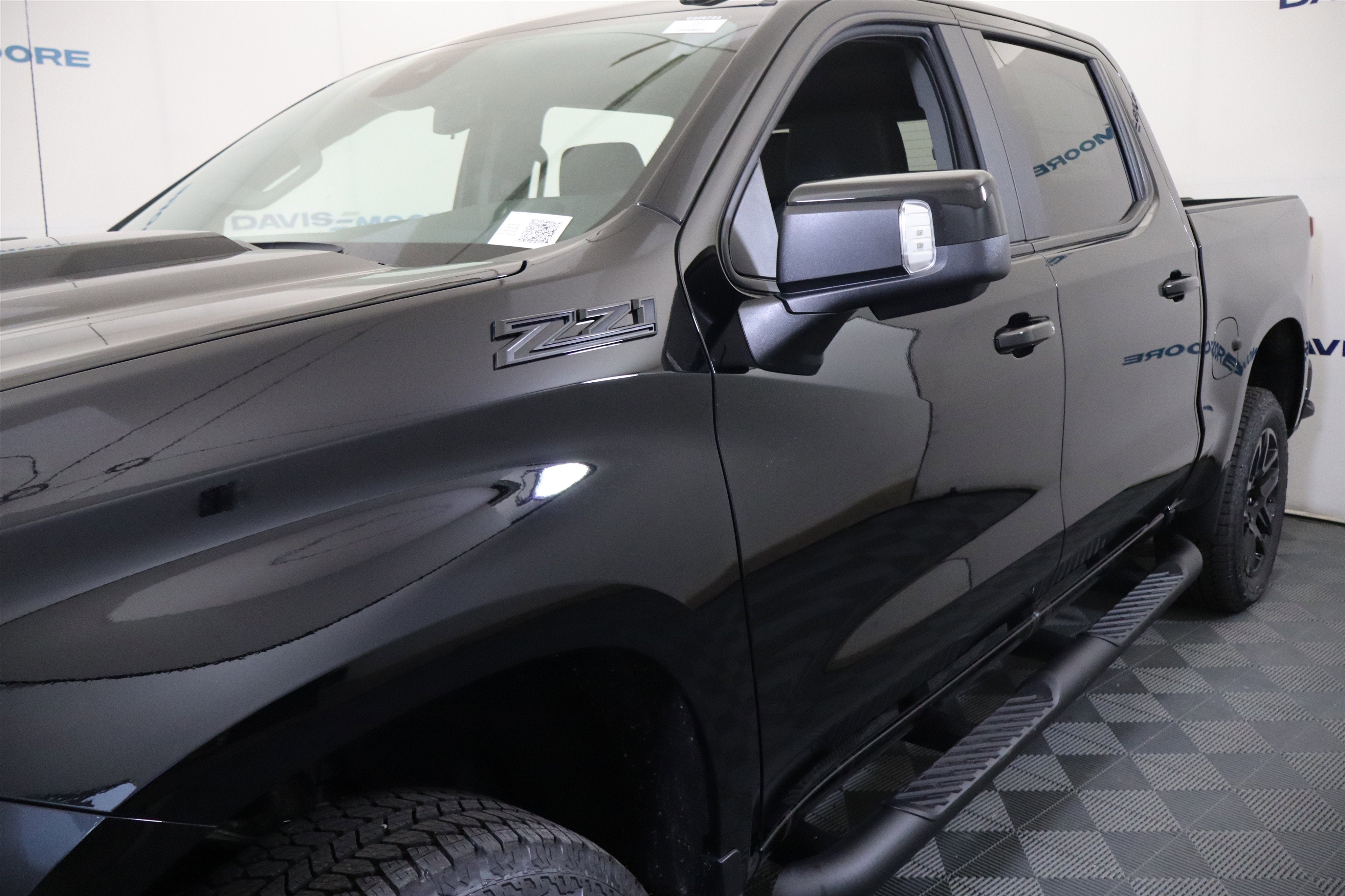 2026 Chevrolet Silverado 1500 LT Trail Boss Crew Cab 4WD