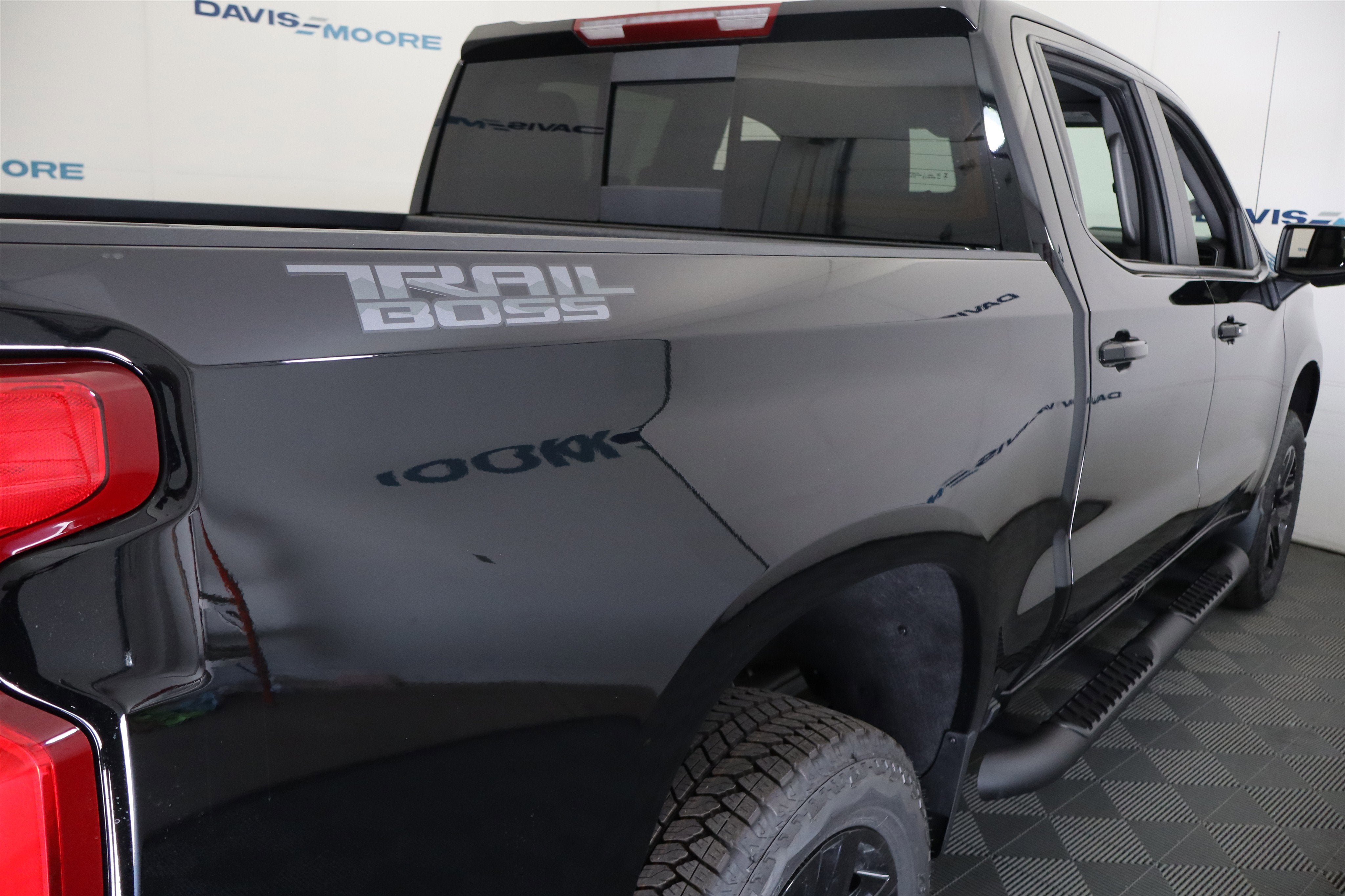 2026 Chevrolet Silverado 1500 LT Trail Boss Crew Cab 4WD