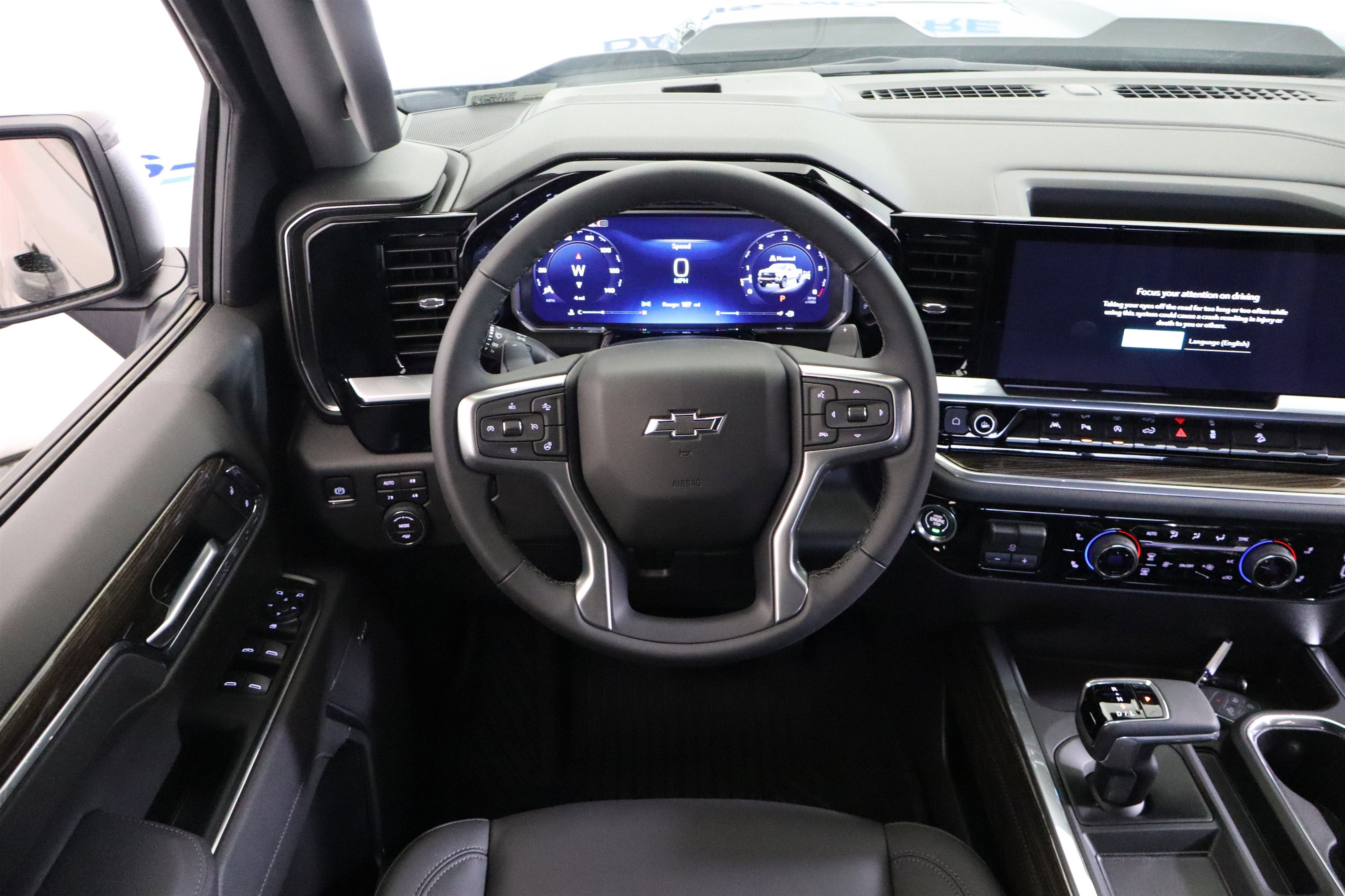 2026 Chevrolet Silverado 1500 LT Trail Boss Crew Cab 4WD