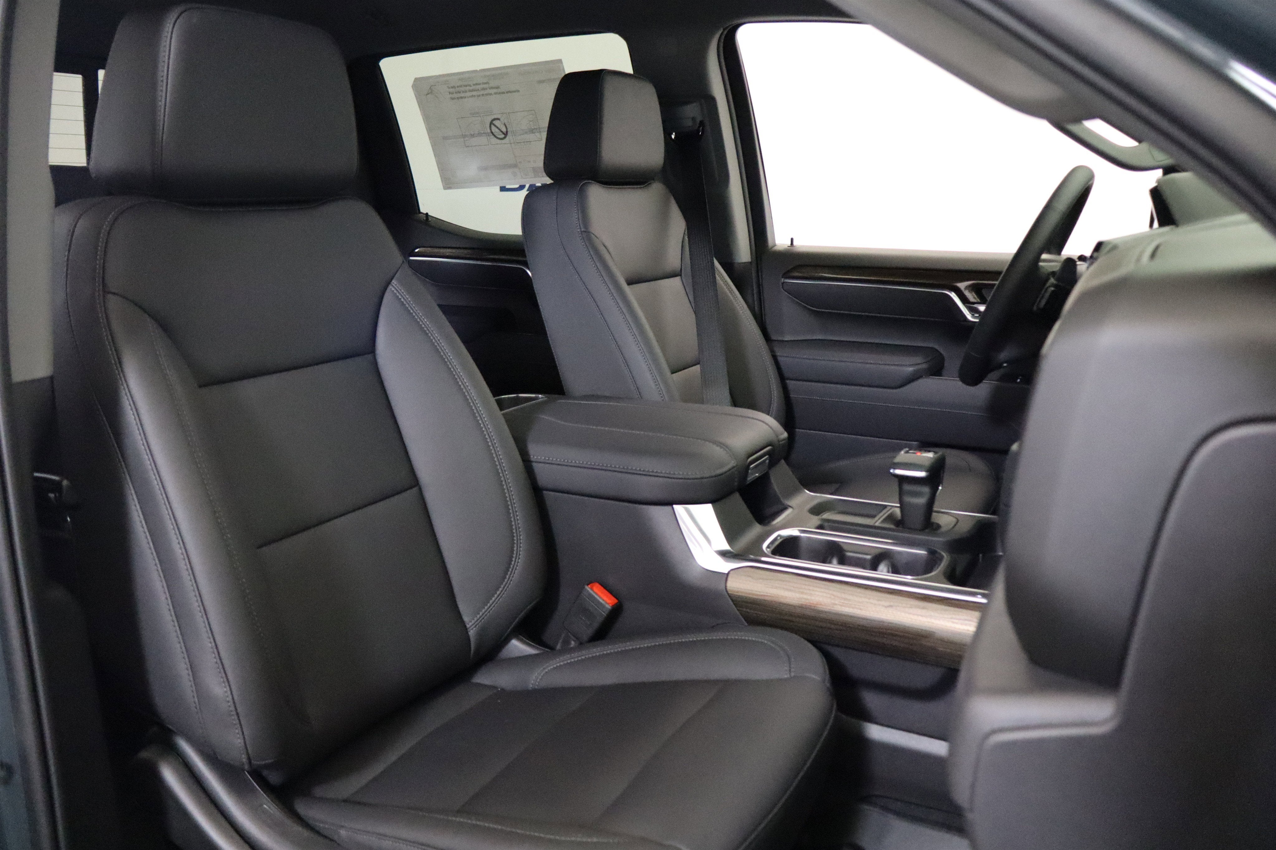 2026 Chevrolet Silverado 1500 LT Trail Boss Crew Cab 4WD