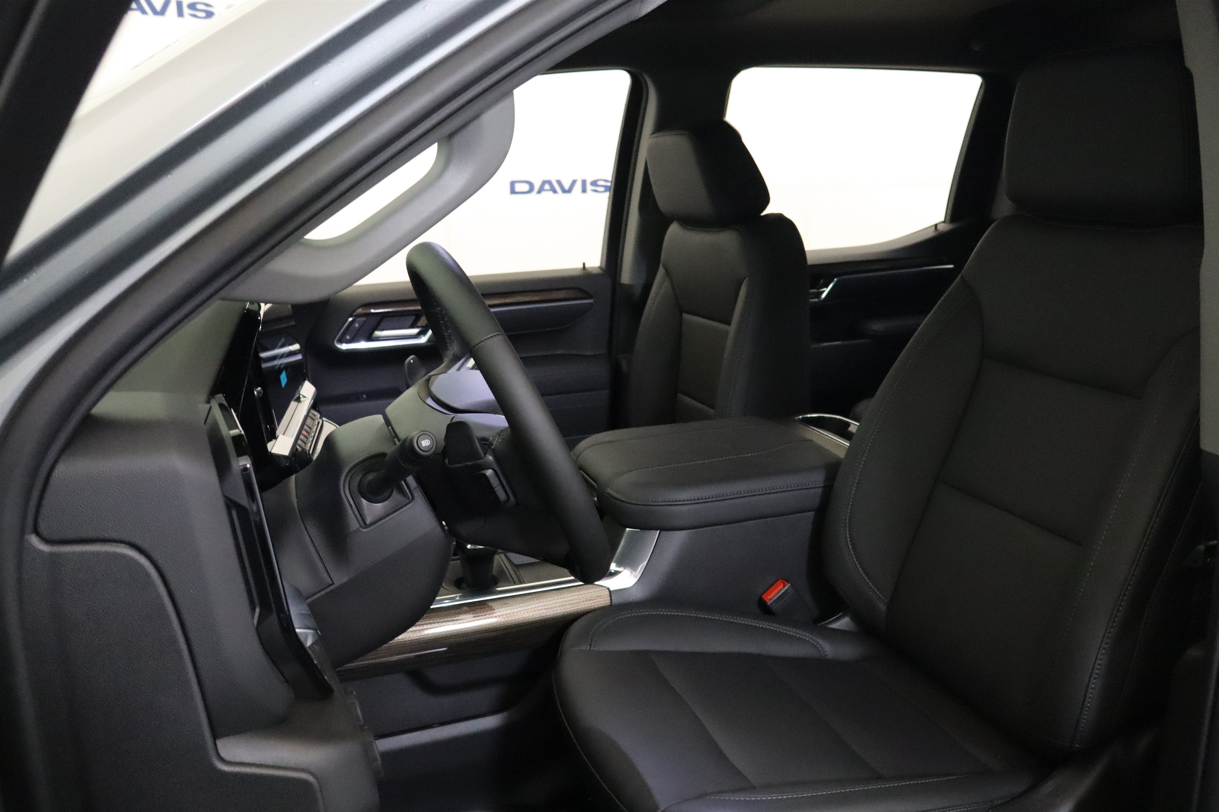 2026 Chevrolet Silverado 1500 LT Trail Boss Crew Cab 4WD