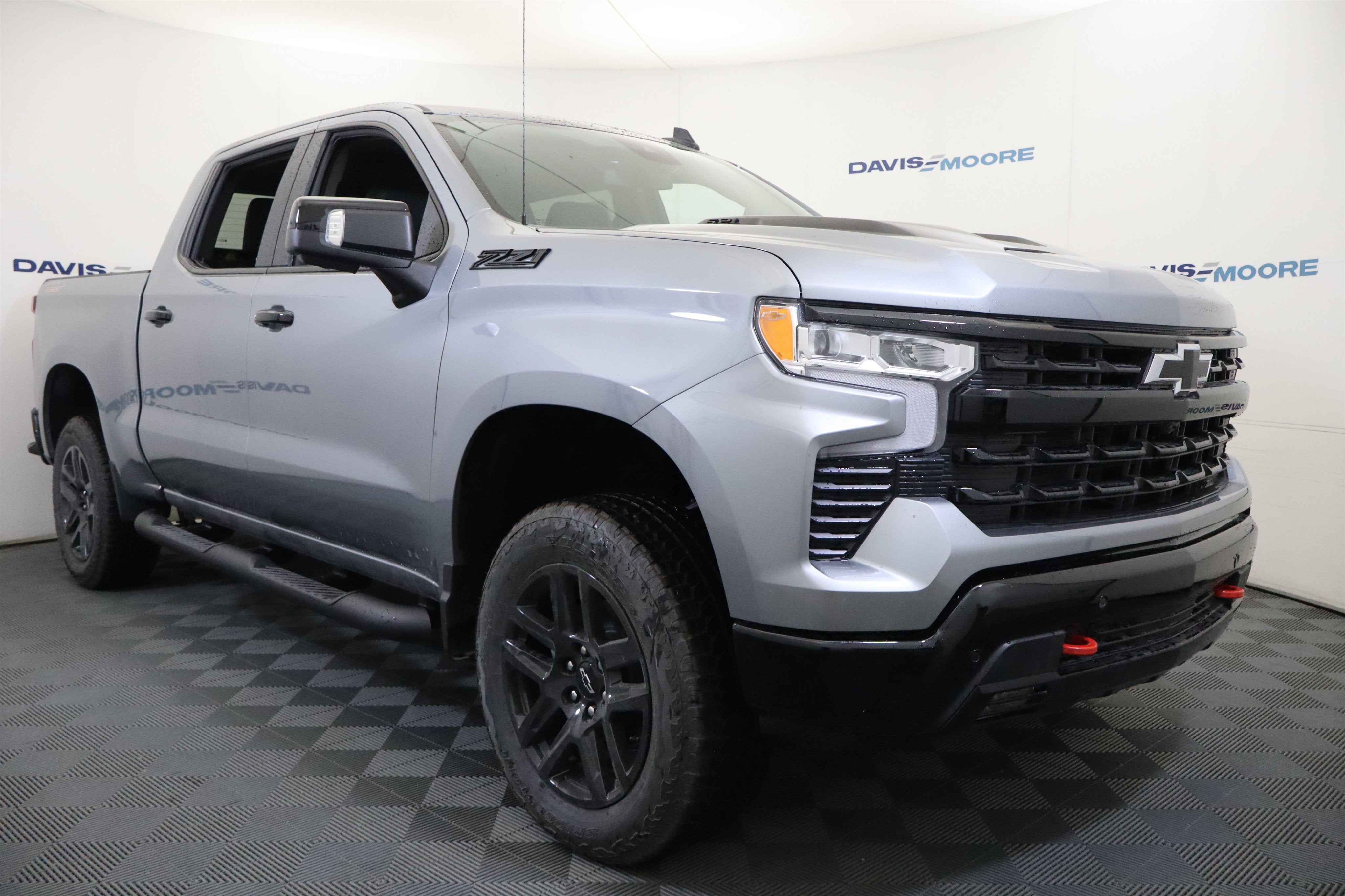 2026 Chevrolet Silverado 1500 LT Trail Boss Crew Cab 4WD