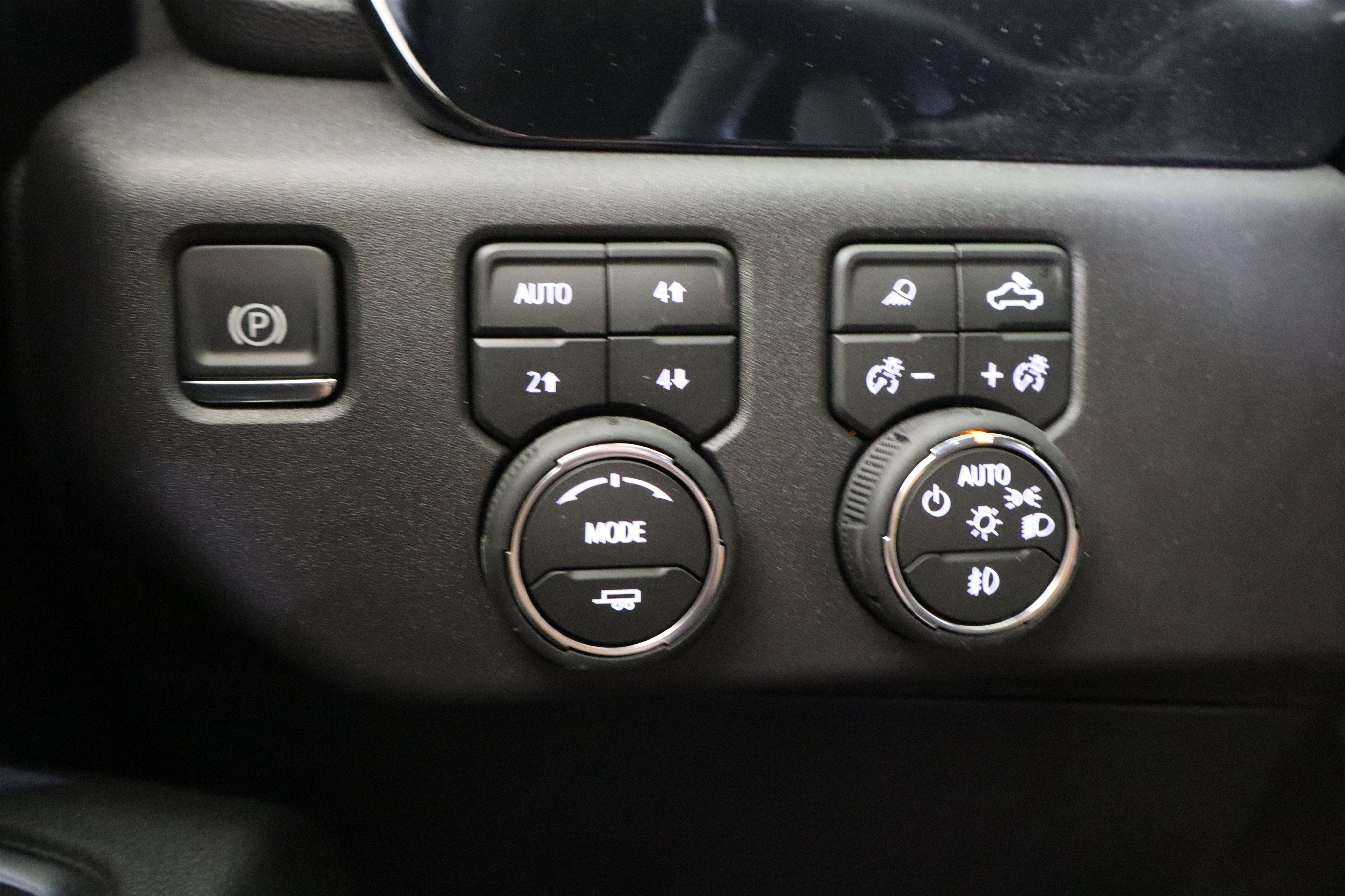 2026 Chevrolet Silverado 1500 LT Trail Boss Crew Cab 4WD