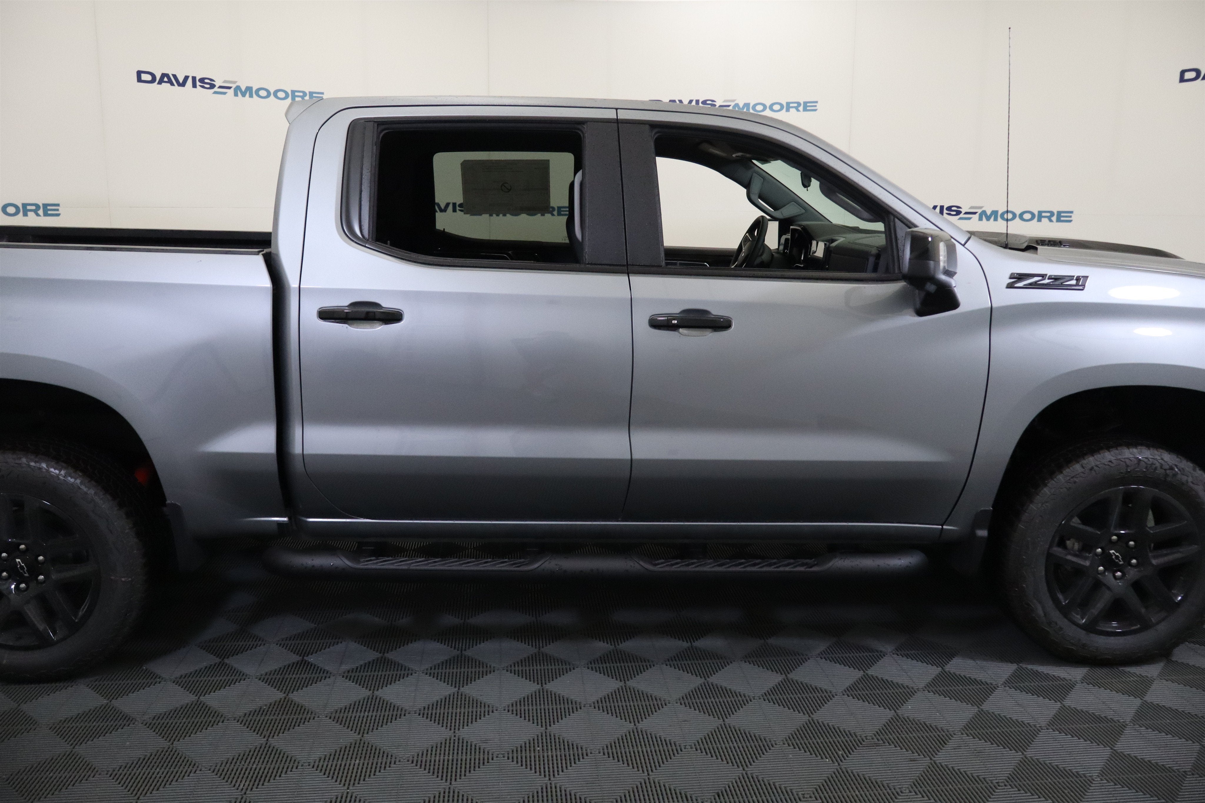 2026 Chevrolet Silverado 1500 LT Trail Boss Crew Cab 4WD