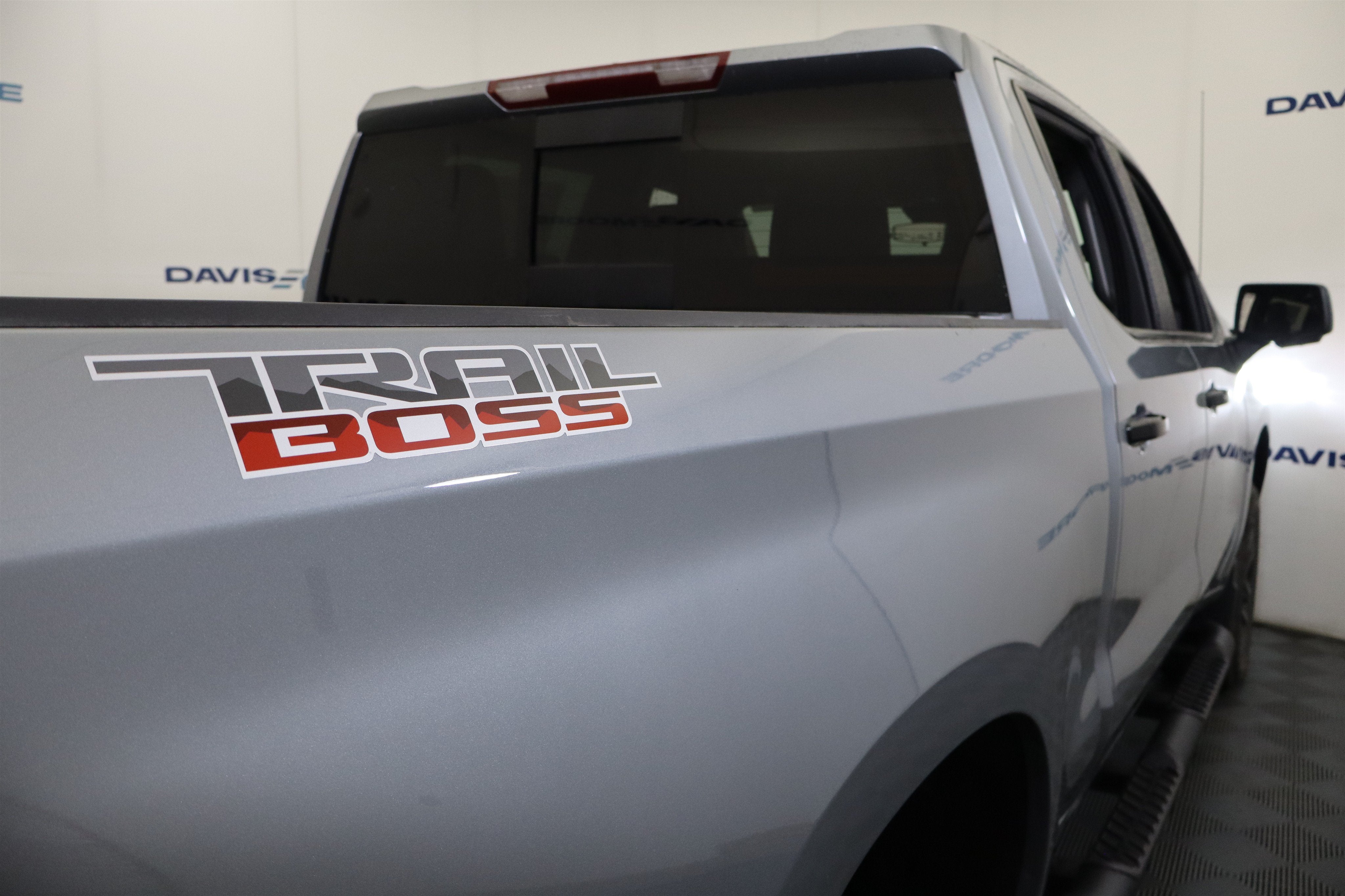2026 Chevrolet Silverado 1500 LT Trail Boss Crew Cab 4WD