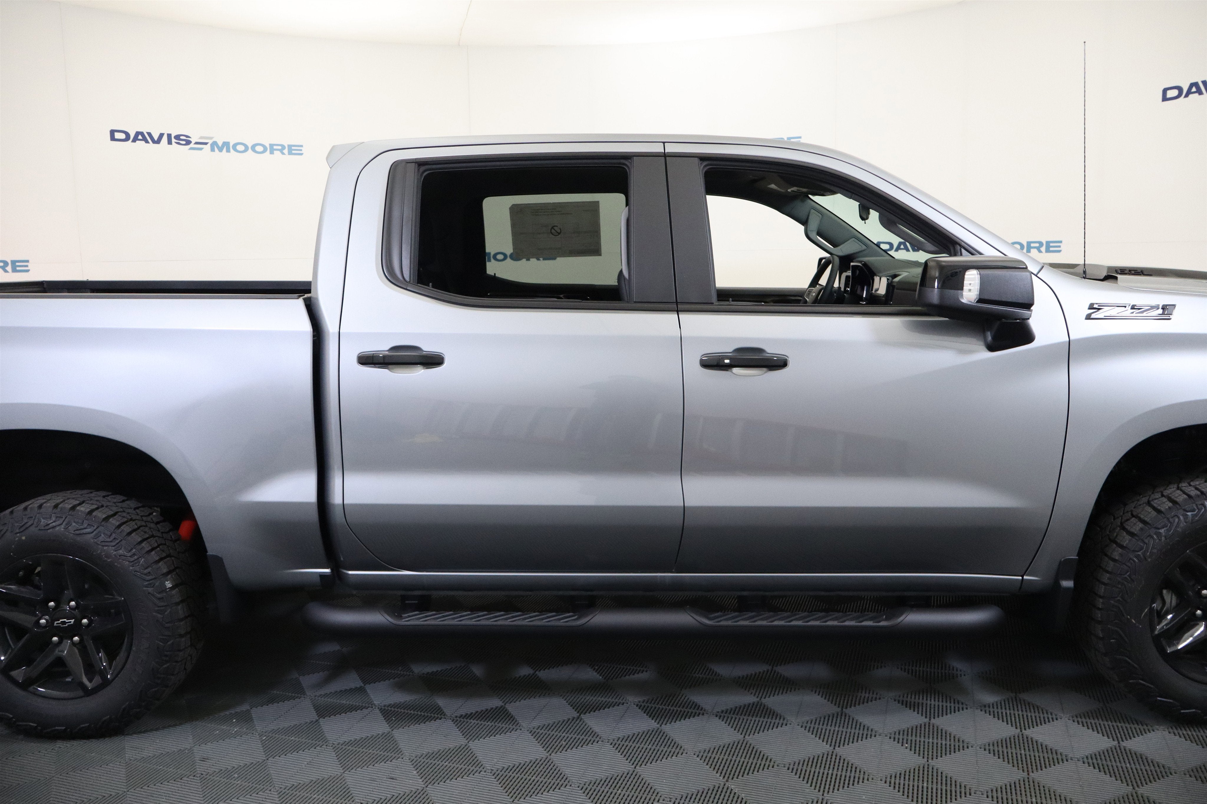 2026 Chevrolet Silverado 1500 LT Trail Boss Crew Cab 4WD