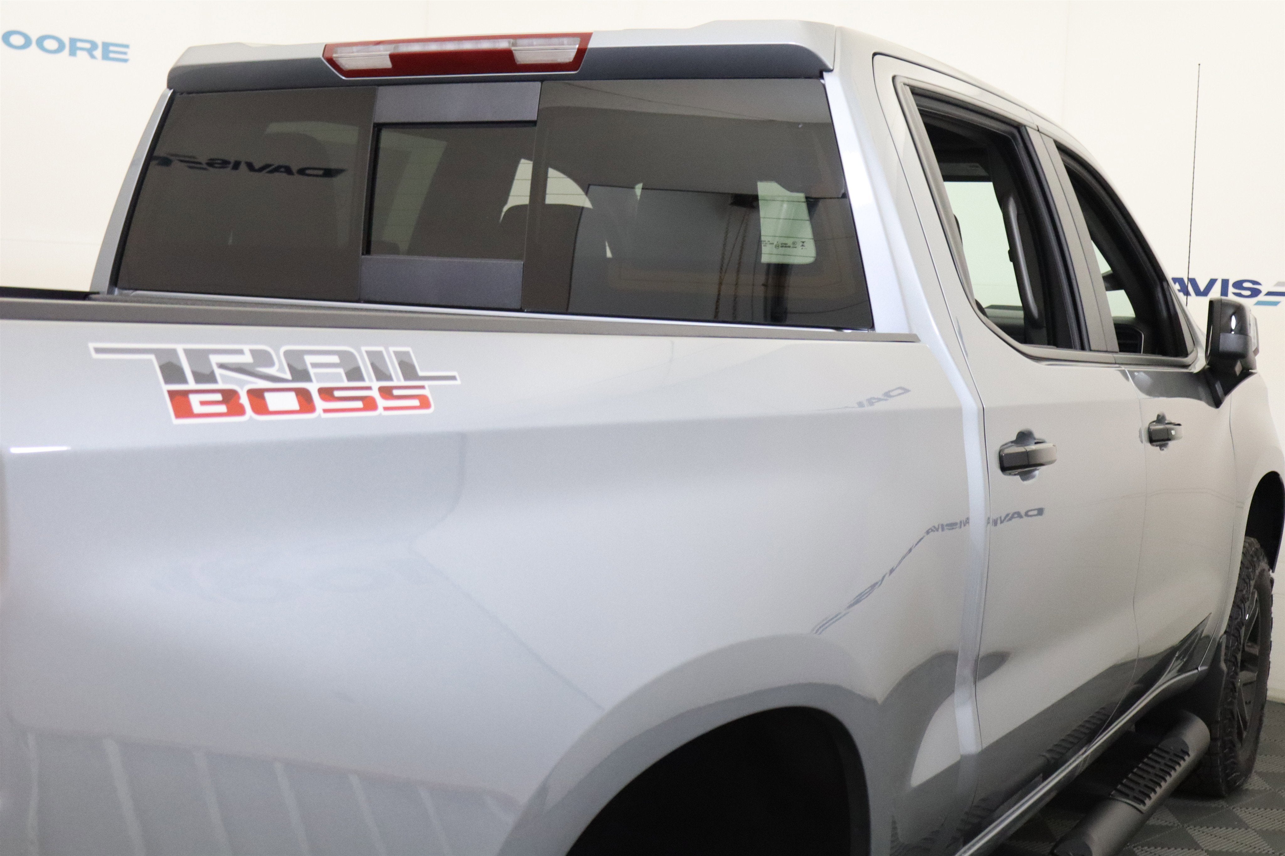 2026 Chevrolet Silverado 1500 LT Trail Boss Crew Cab 4WD