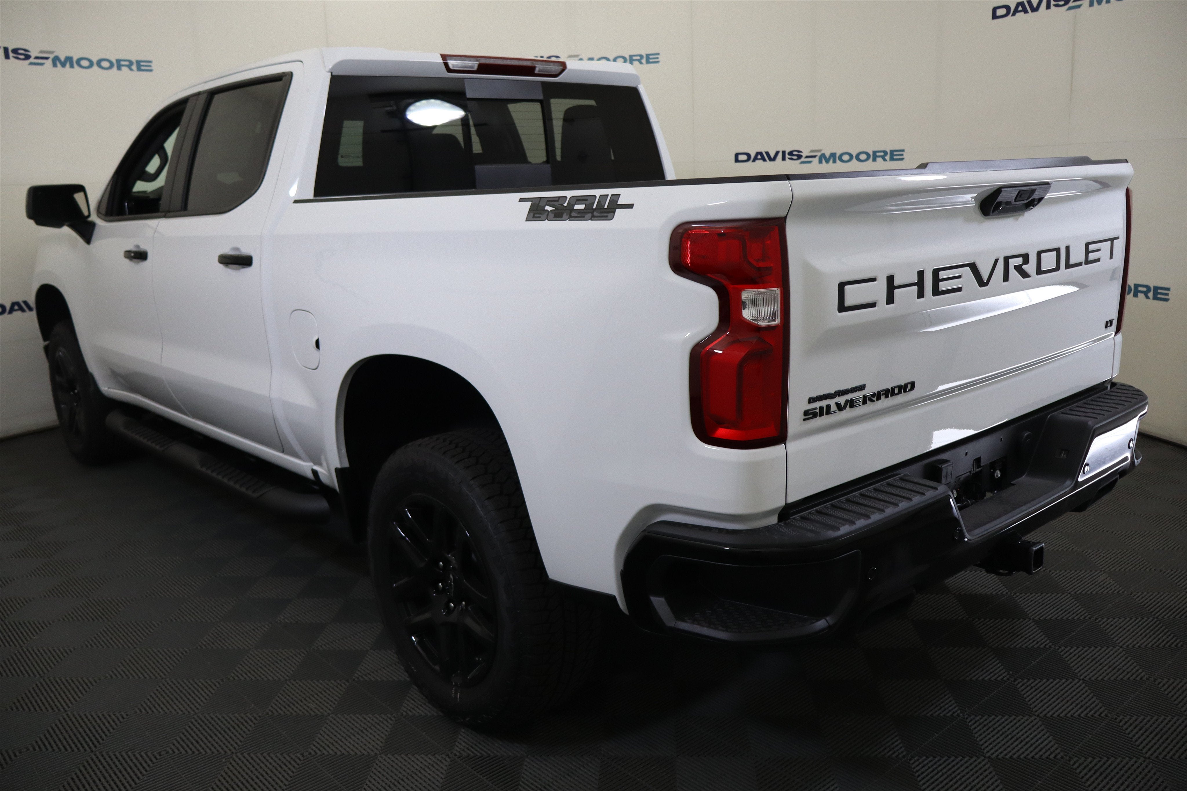 2026 Chevrolet Silverado 1500 LT Trail Boss Crew Cab 4WD