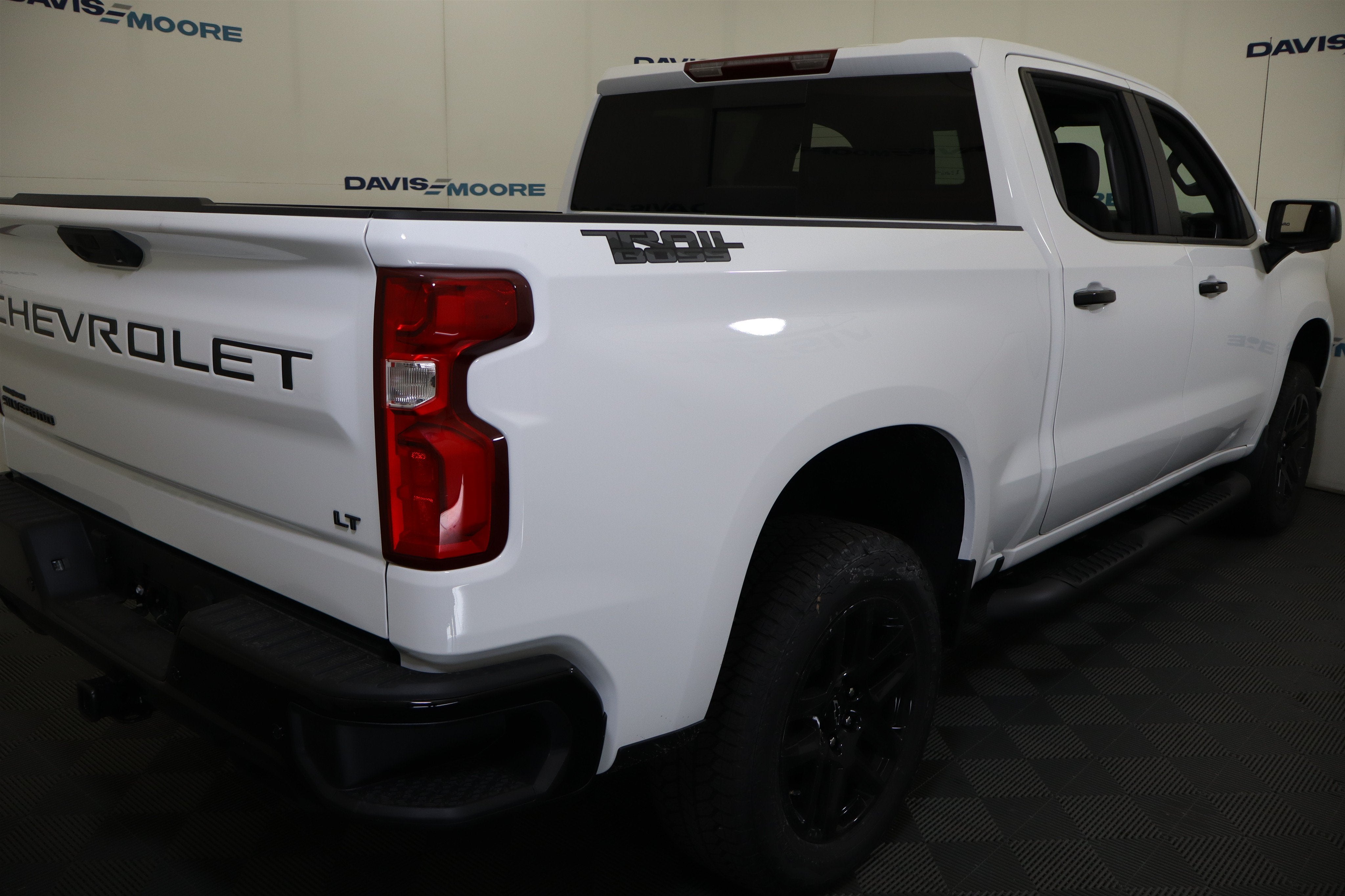 2026 Chevrolet Silverado 1500 LT Trail Boss Crew Cab 4WD