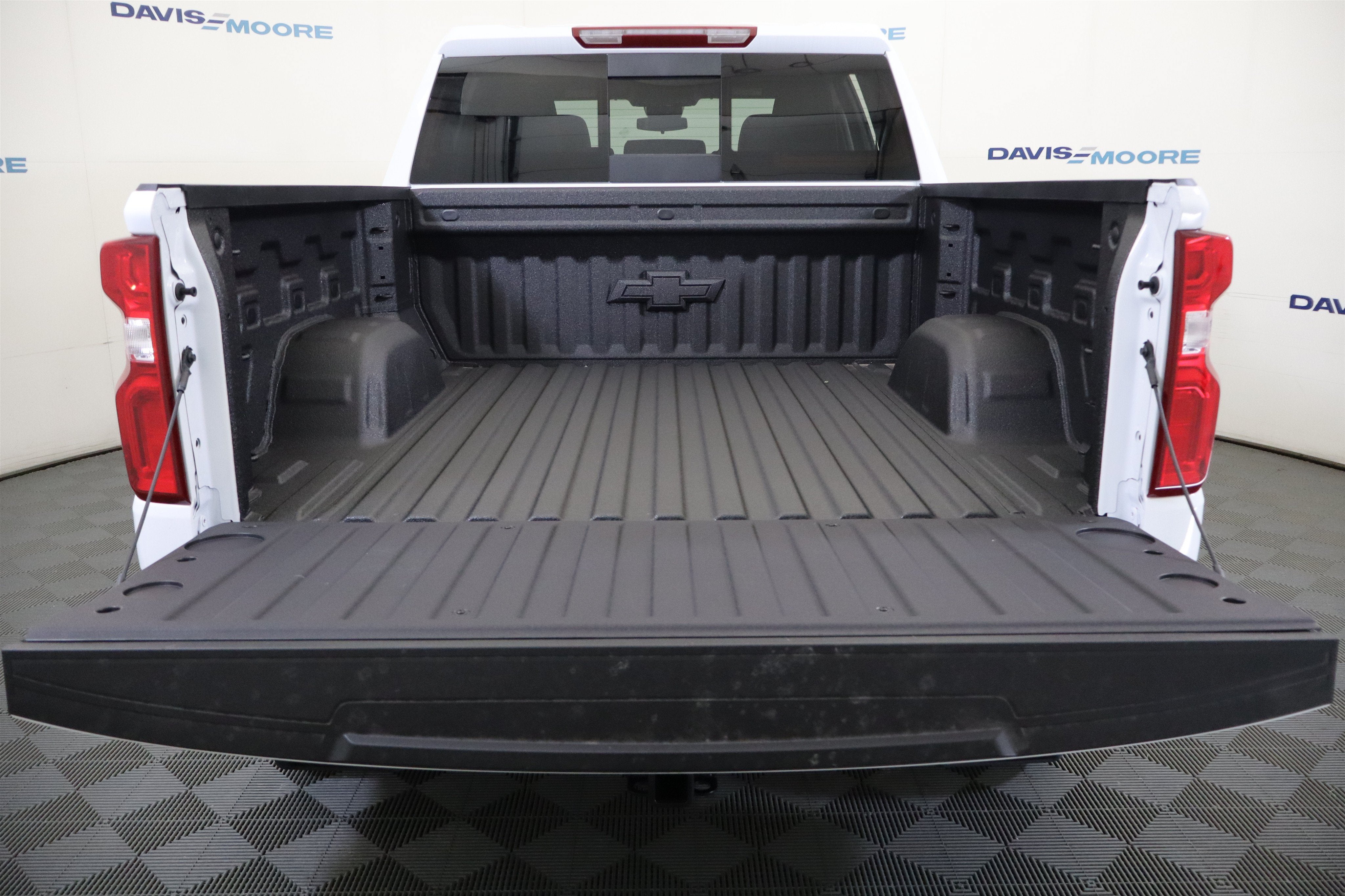 2026 Chevrolet Silverado 1500 LT Trail Boss Crew Cab 4WD