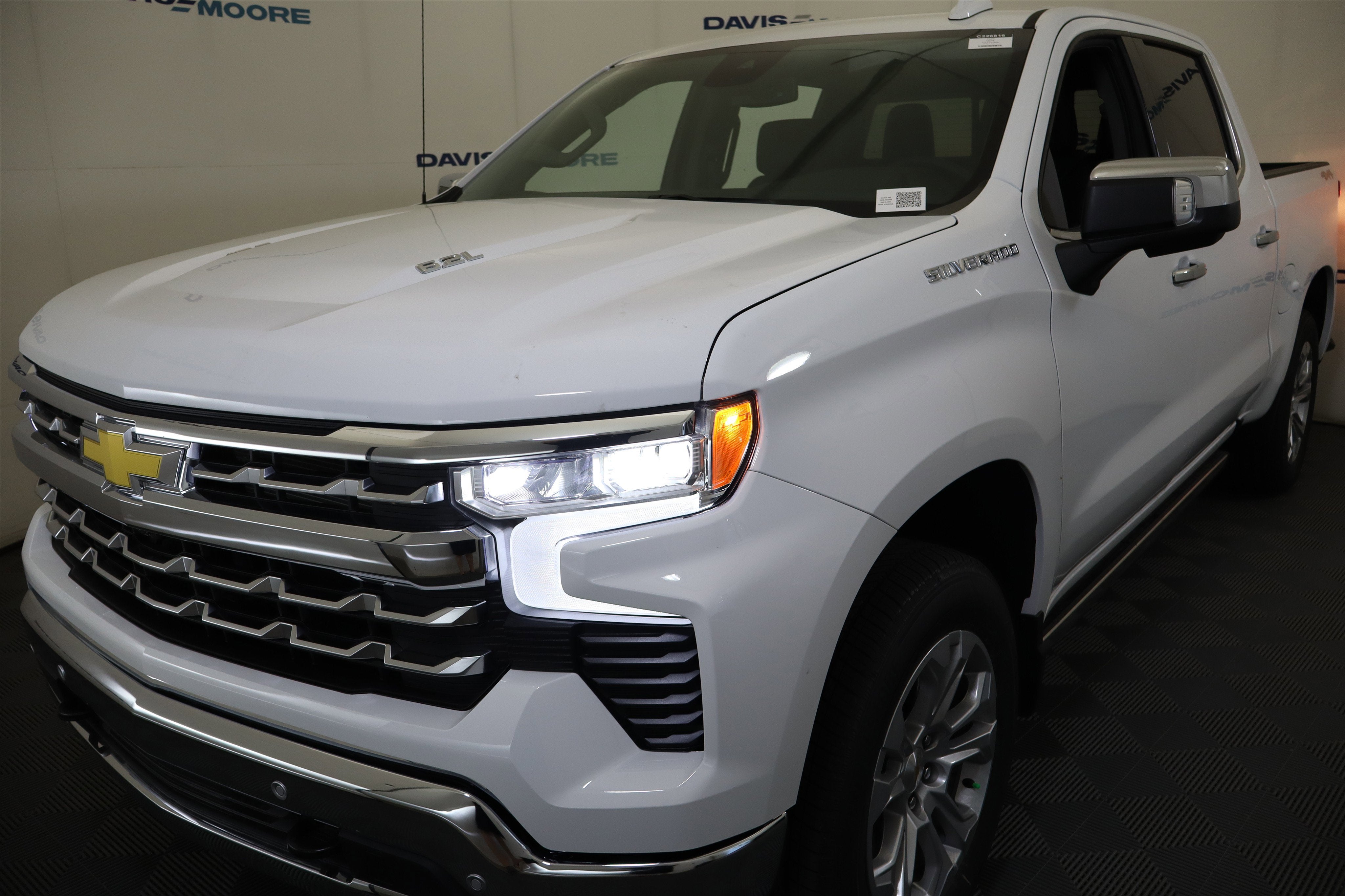 2026 Chevrolet Silverado 1500 LTZ Crew Cab 4WD