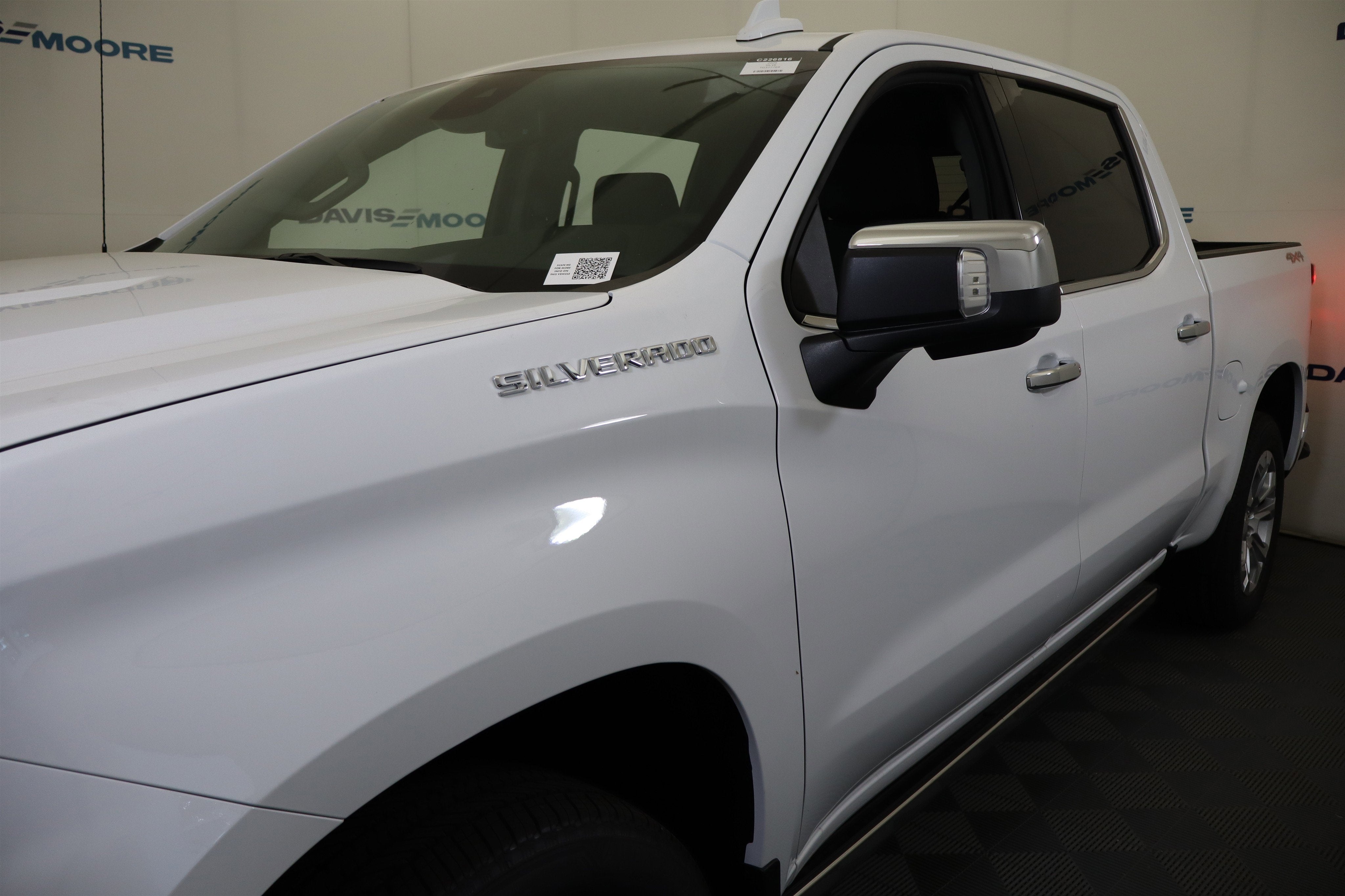 2026 Chevrolet Silverado 1500 LTZ Crew Cab 4WD