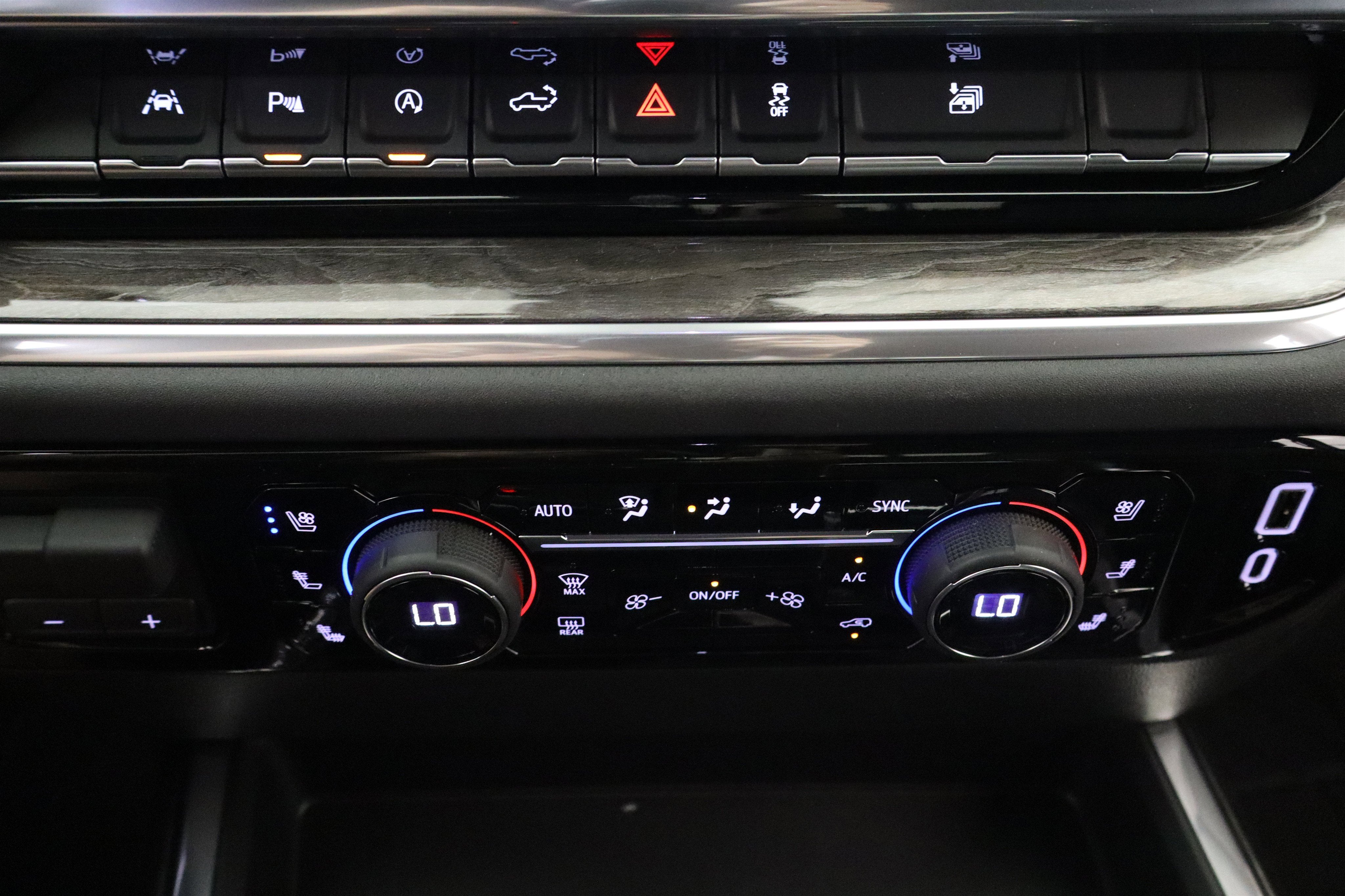 2026 Chevrolet Silverado 1500 LTZ Crew Cab 4WD