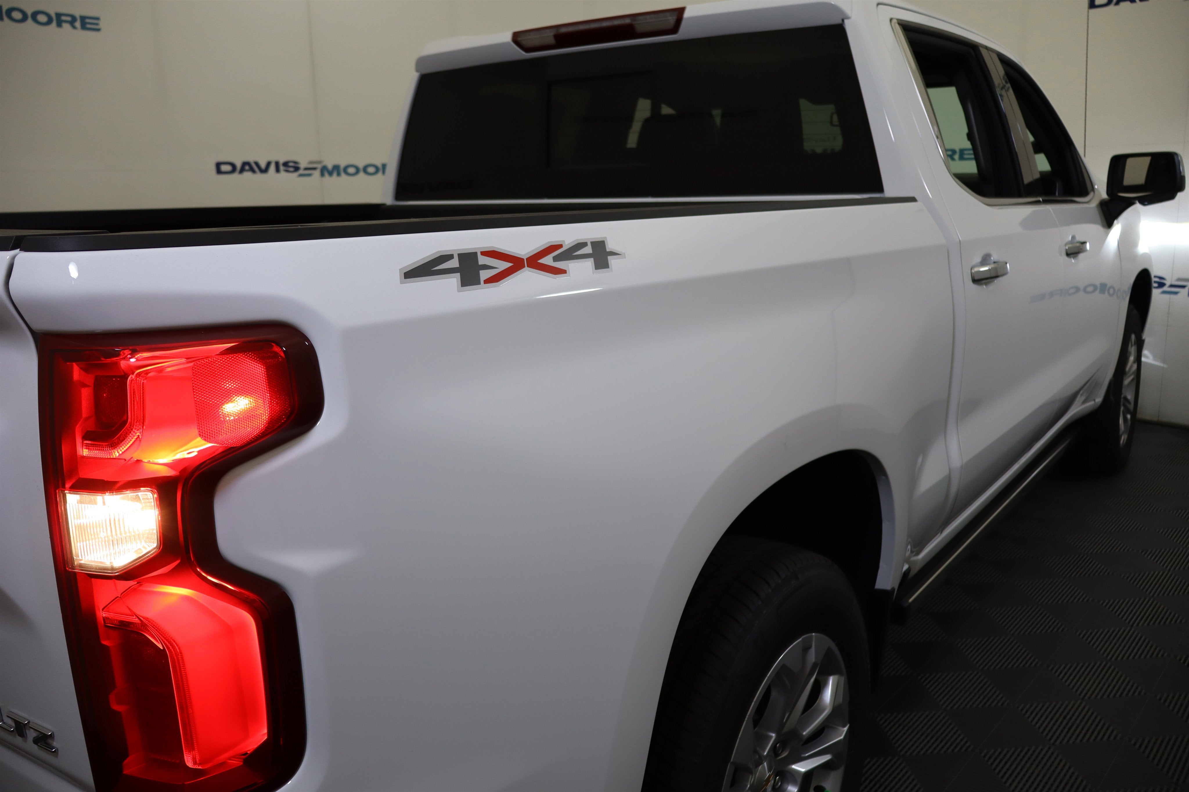 2026 Chevrolet Silverado 1500 LTZ Crew Cab 4WD
