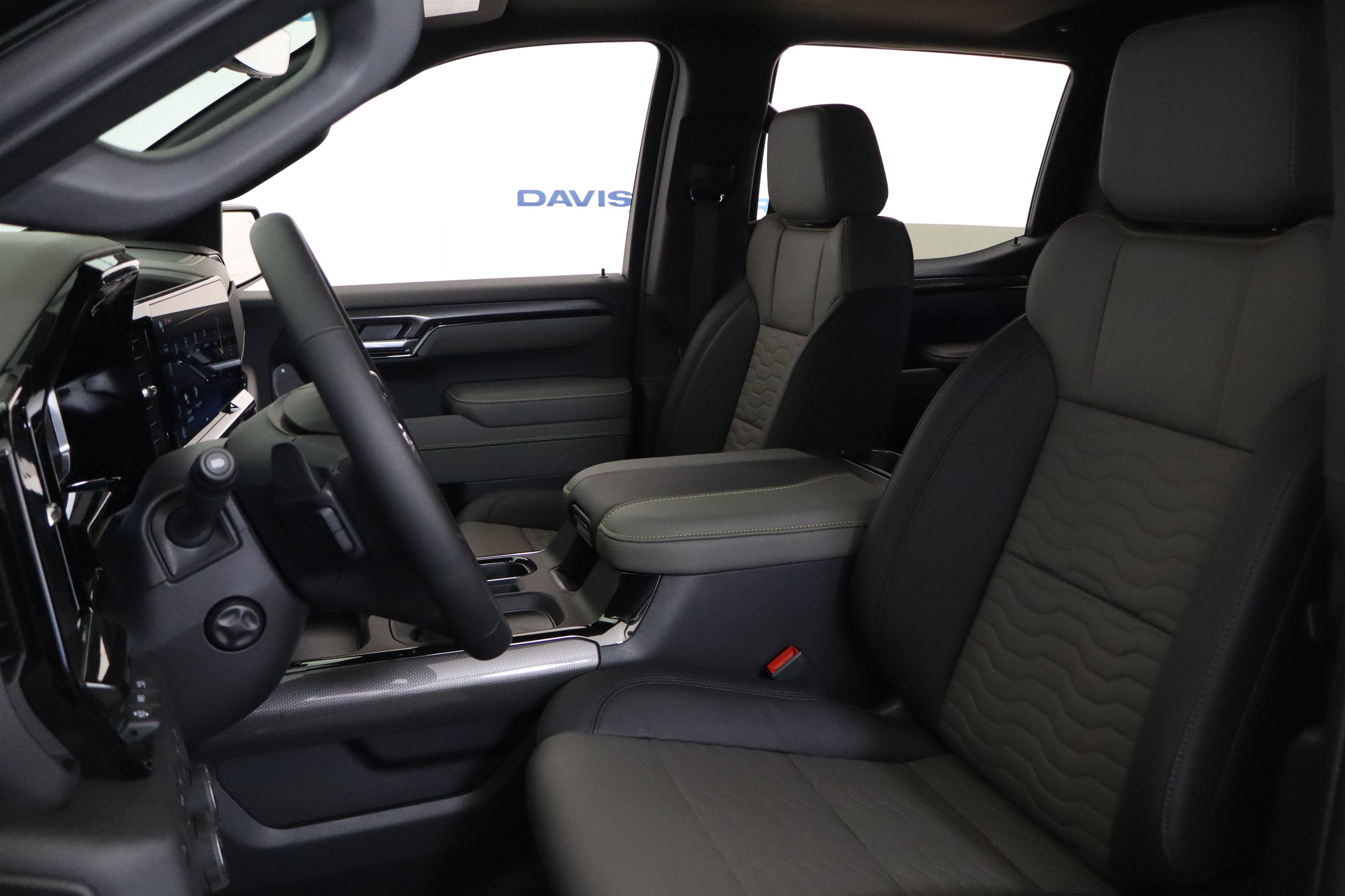 2026 Chevrolet Silverado 1500 ZR2 Crew Cab 4WD