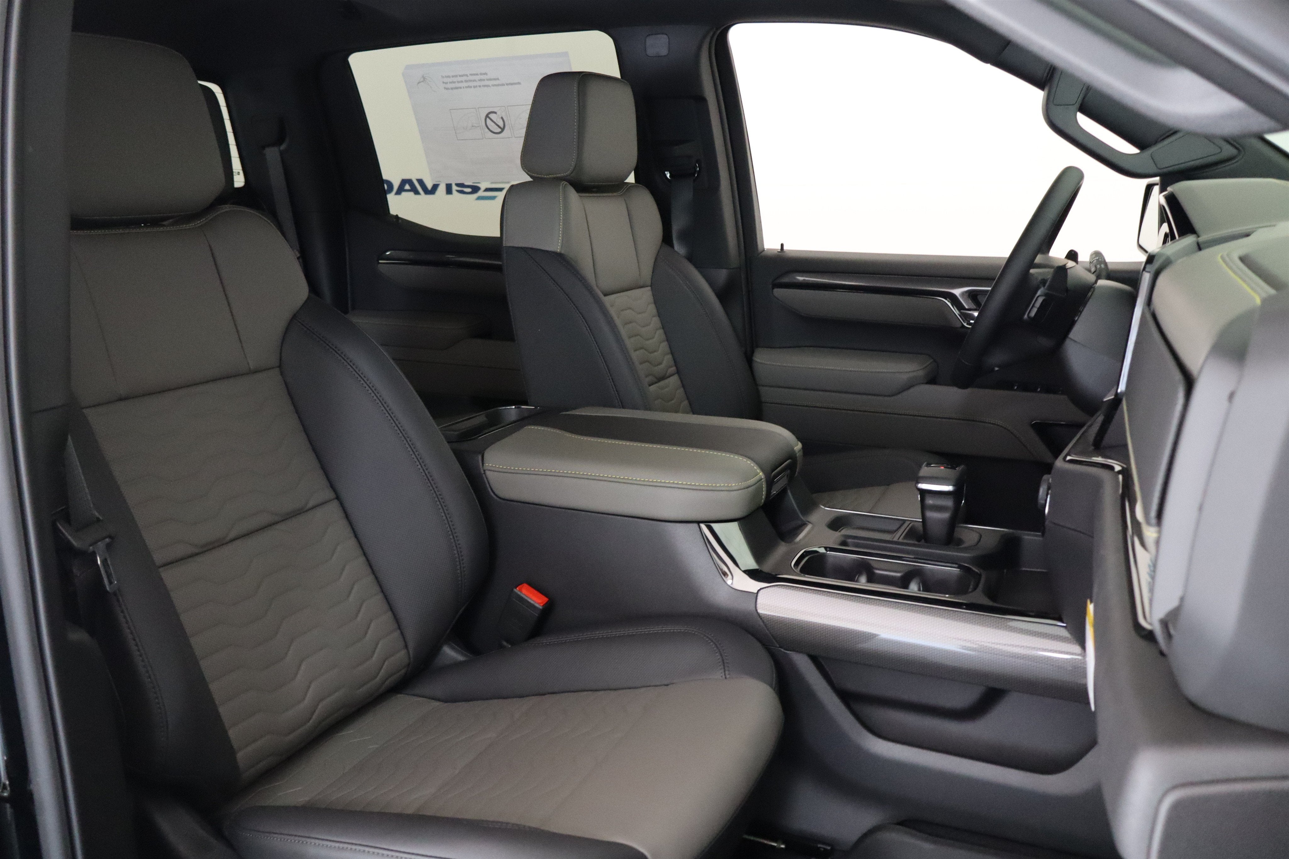 2026 Chevrolet Silverado 1500 ZR2 Crew Cab 4WD