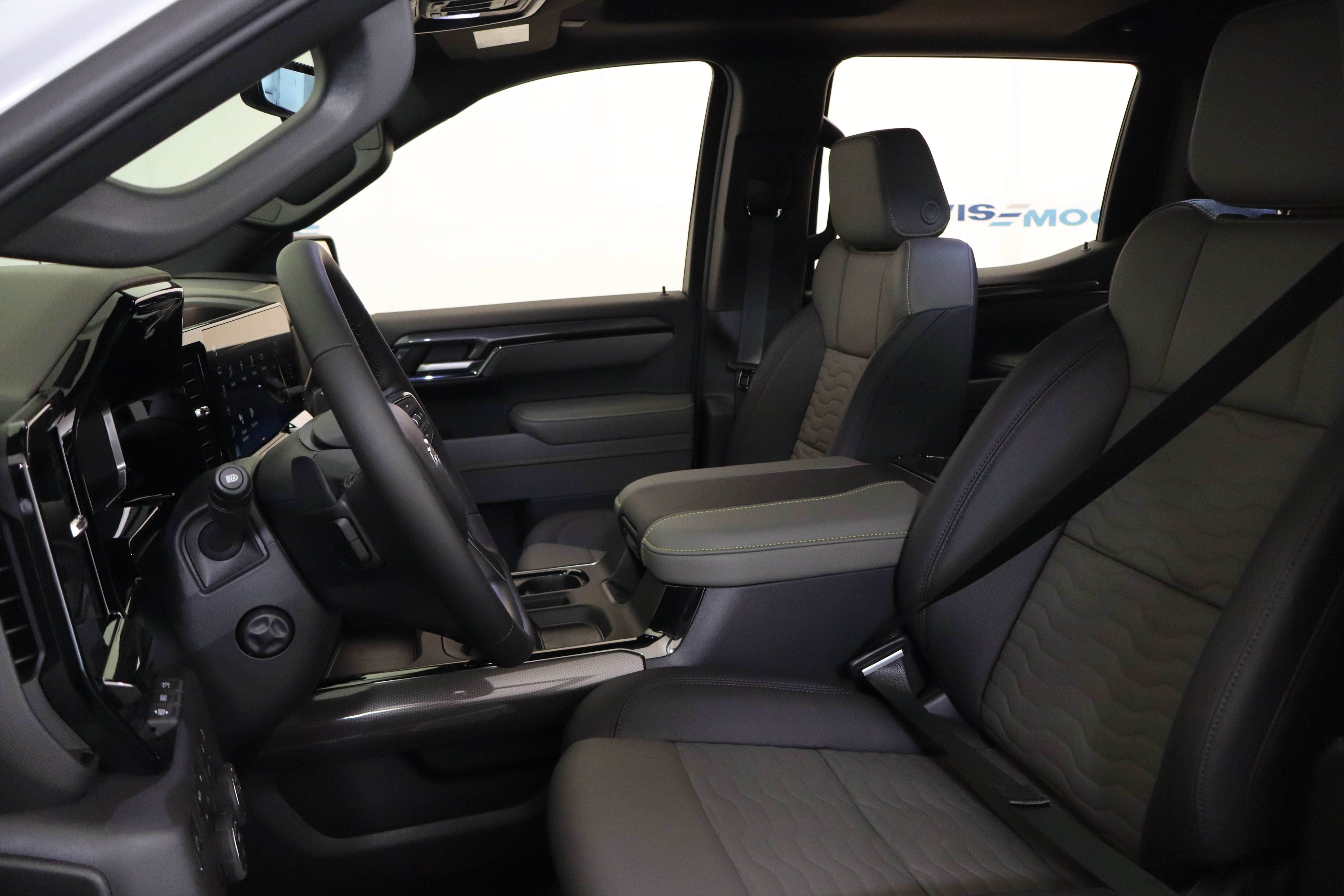 2026 Chevrolet Silverado 1500 ZR2 Crew Cab 4WD