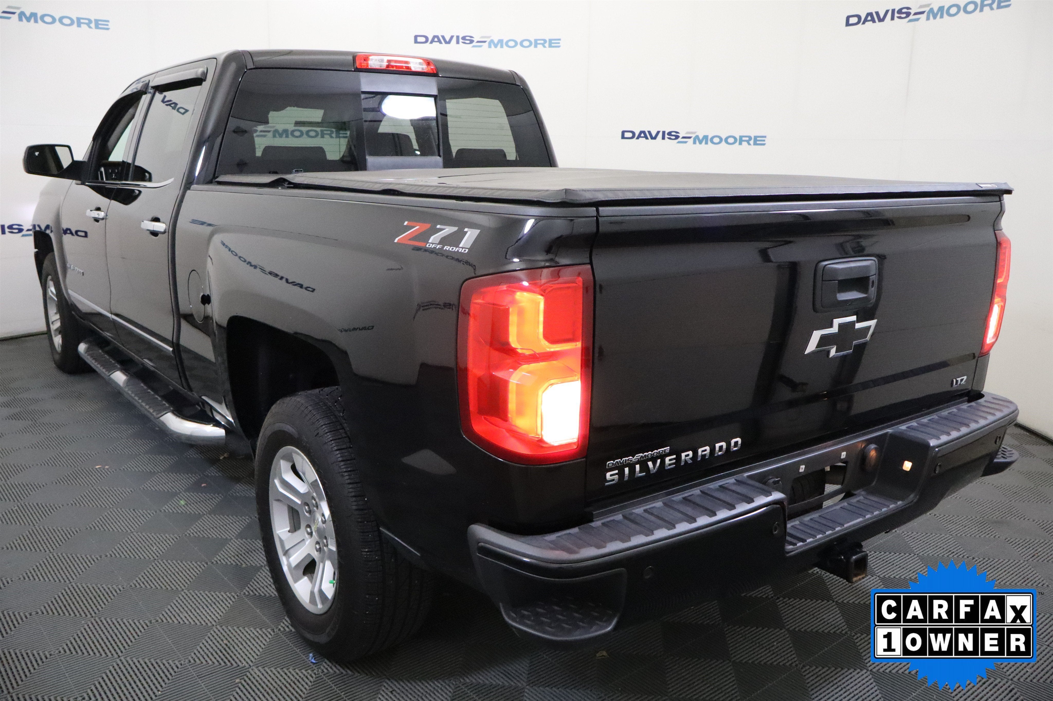 2018 Chevrolet Silverado 1500 LTZ Crew Cab 4WD