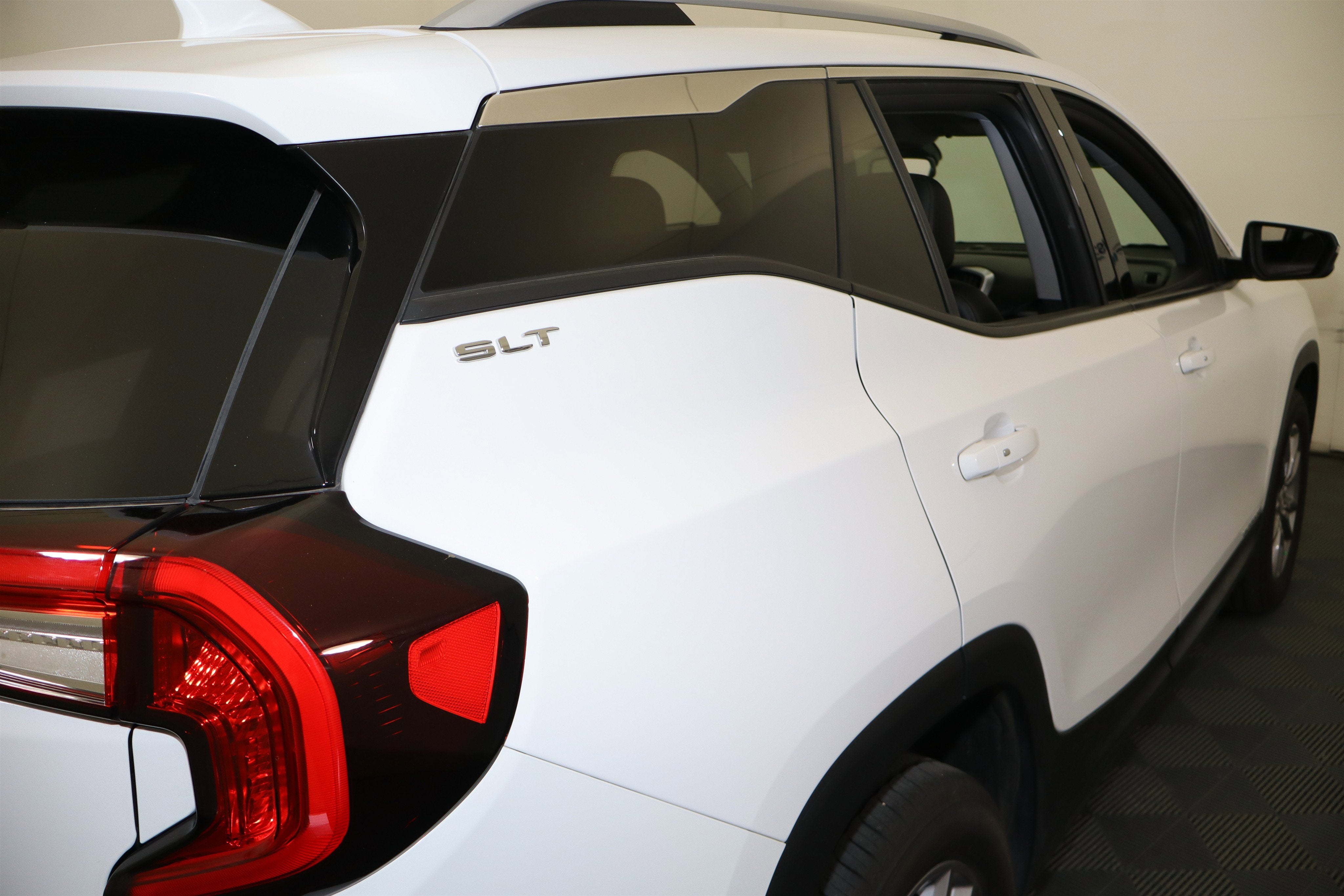 2024 GMC Terrain SLT AWD