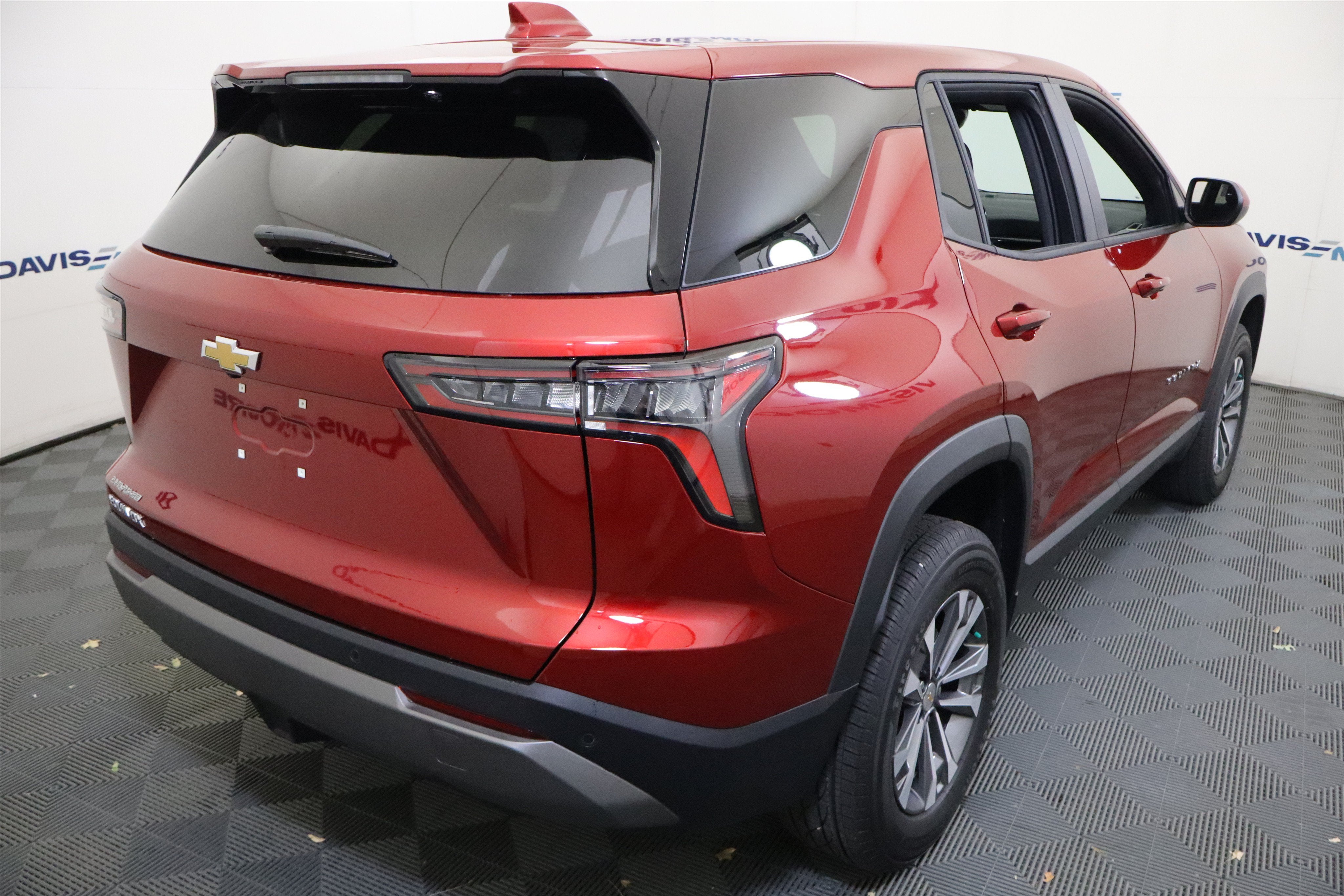 2027 Chevrolet Equinox FWD LT