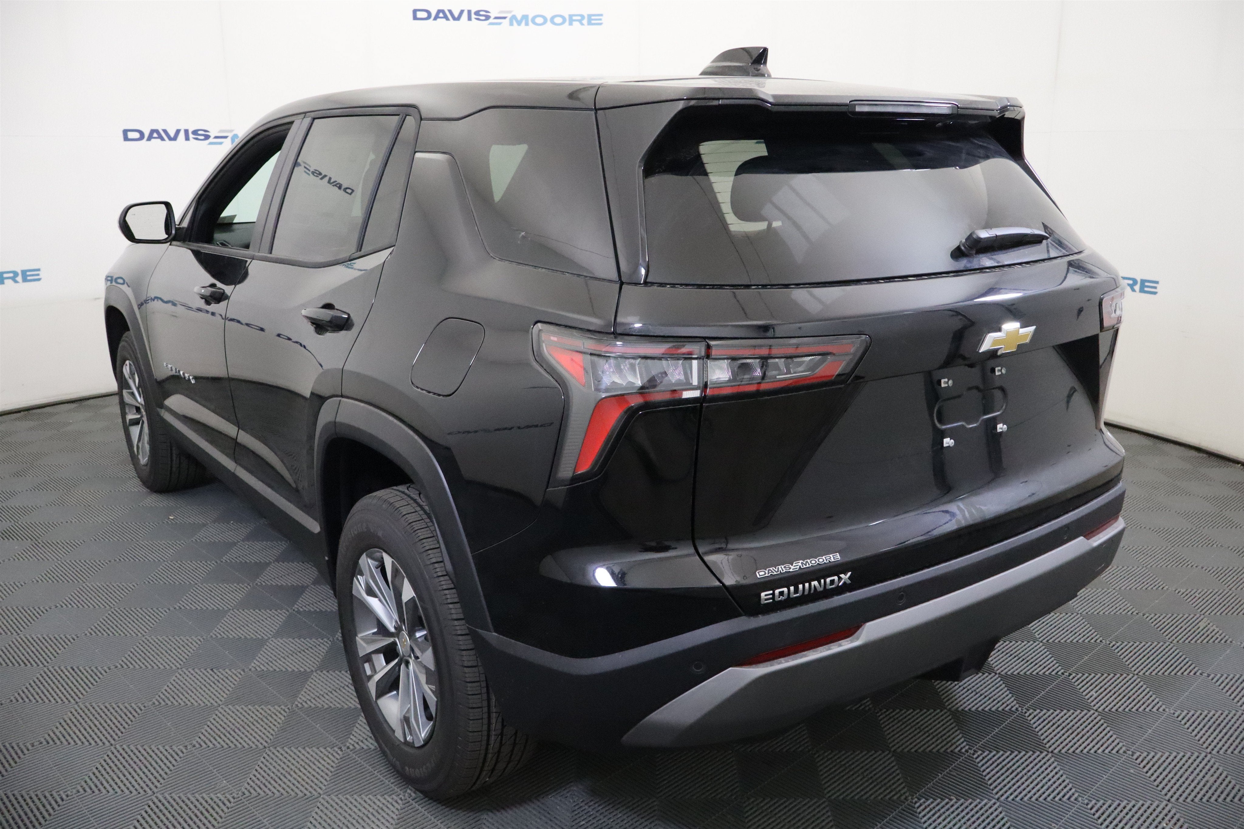2027 Chevrolet Equinox FWD LT