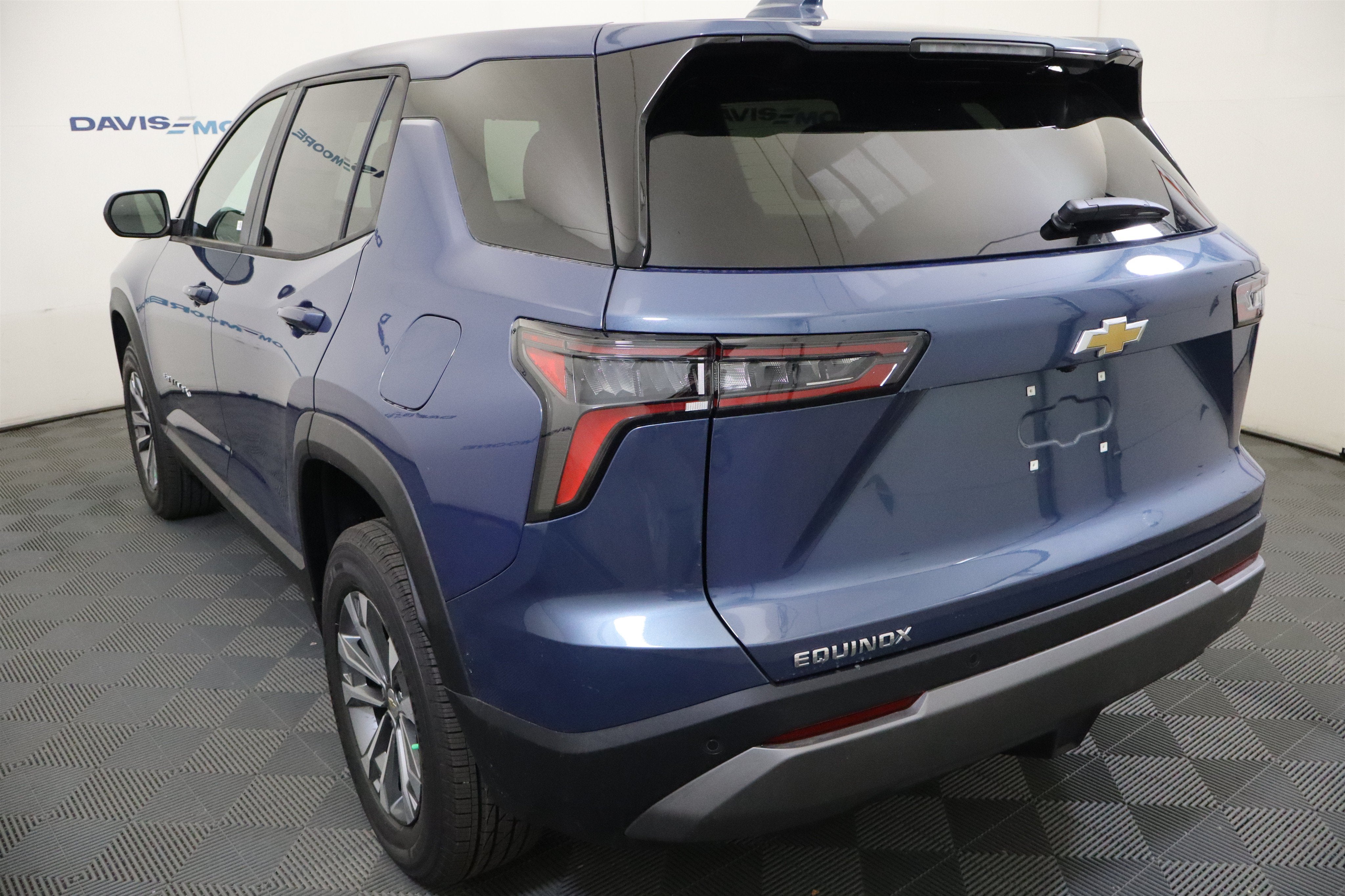 2027 Chevrolet Equinox FWD LT
