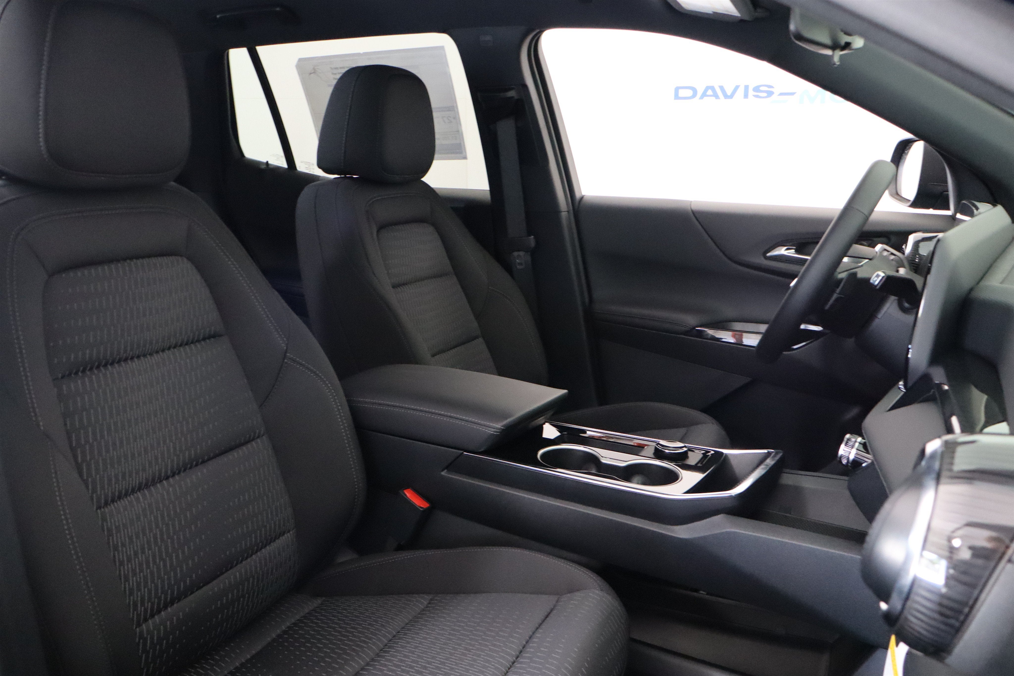 2027 Chevrolet Equinox FWD LT