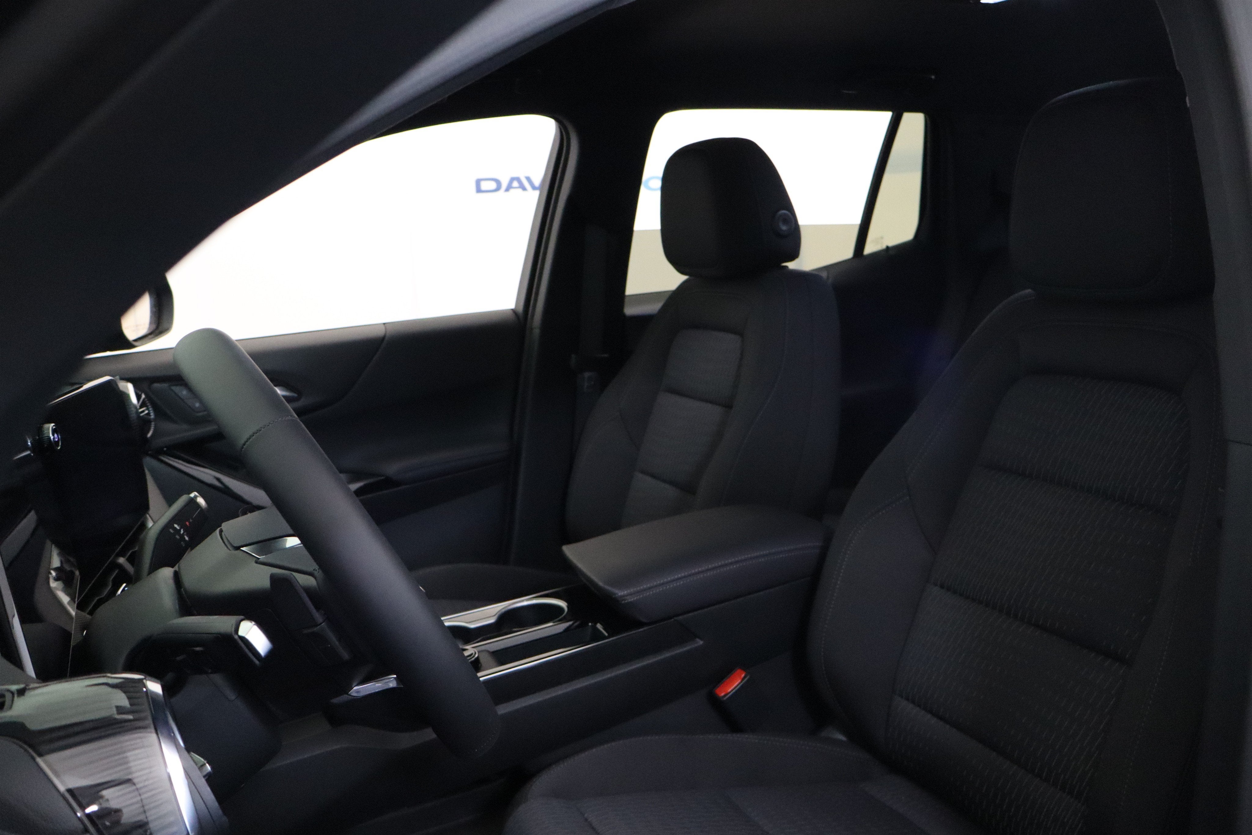 2027 Chevrolet Equinox FWD LT
