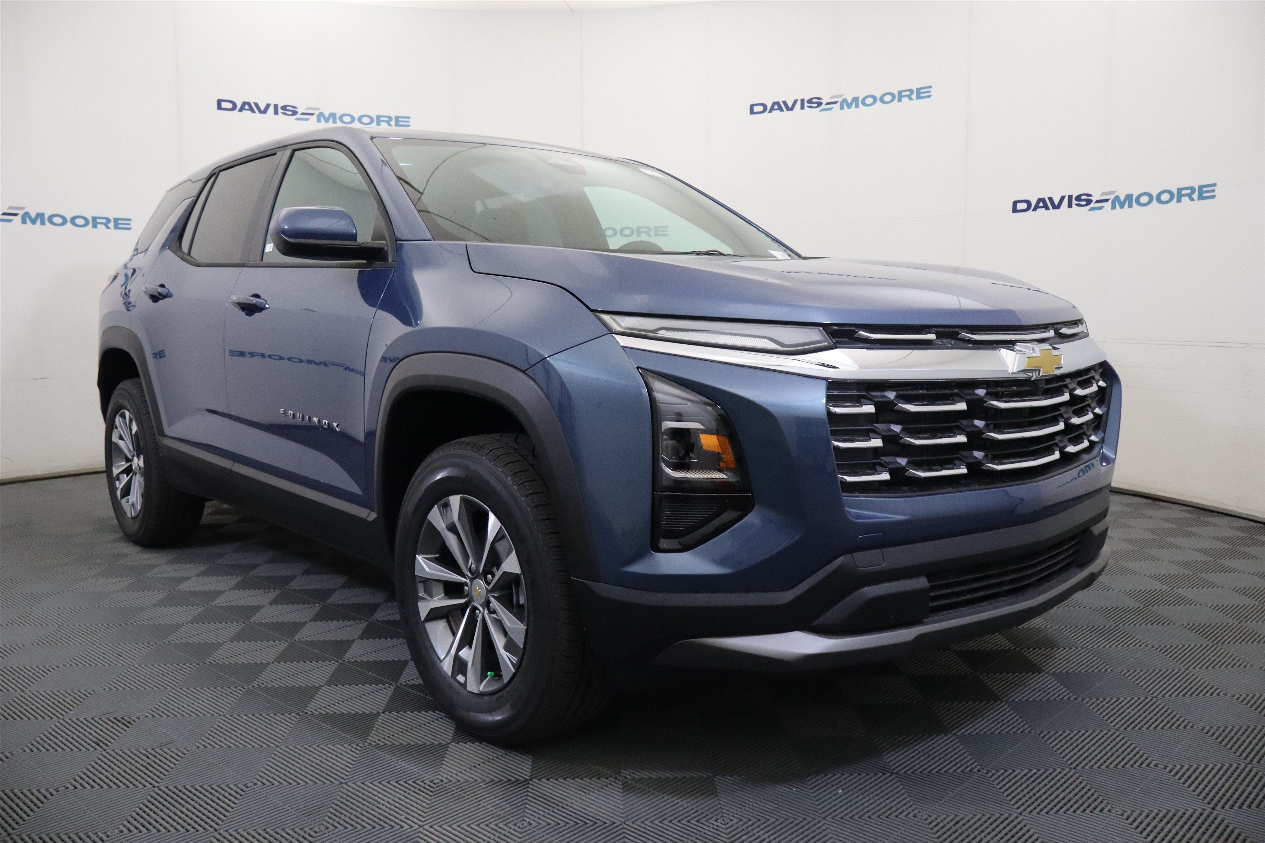 2027 Chevrolet Equinox FWD LT