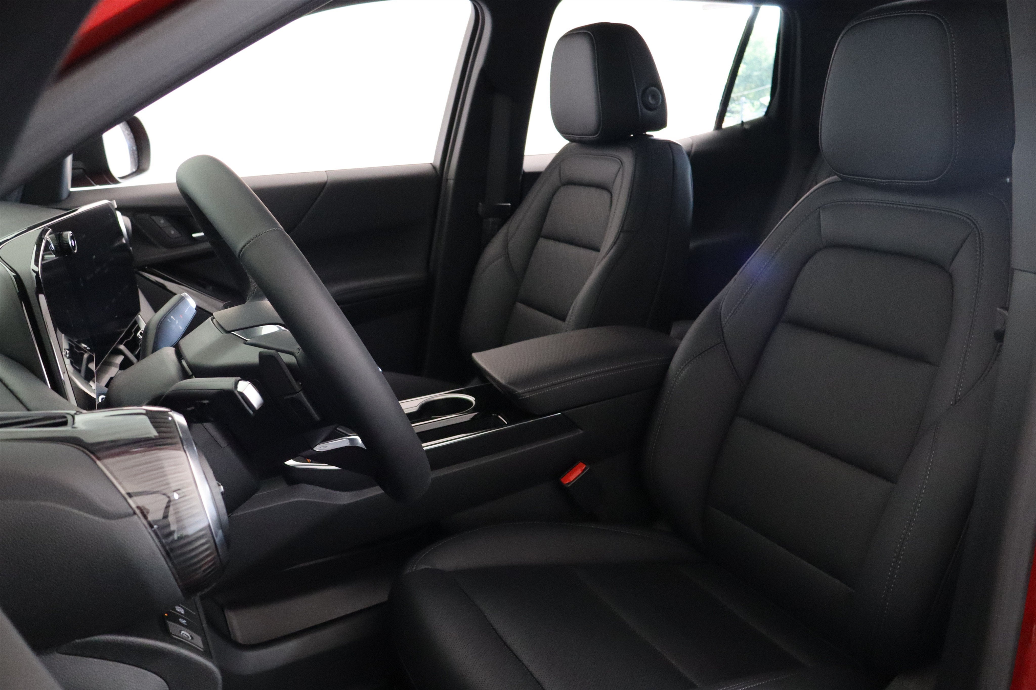 2027 Chevrolet Equinox FWD LT