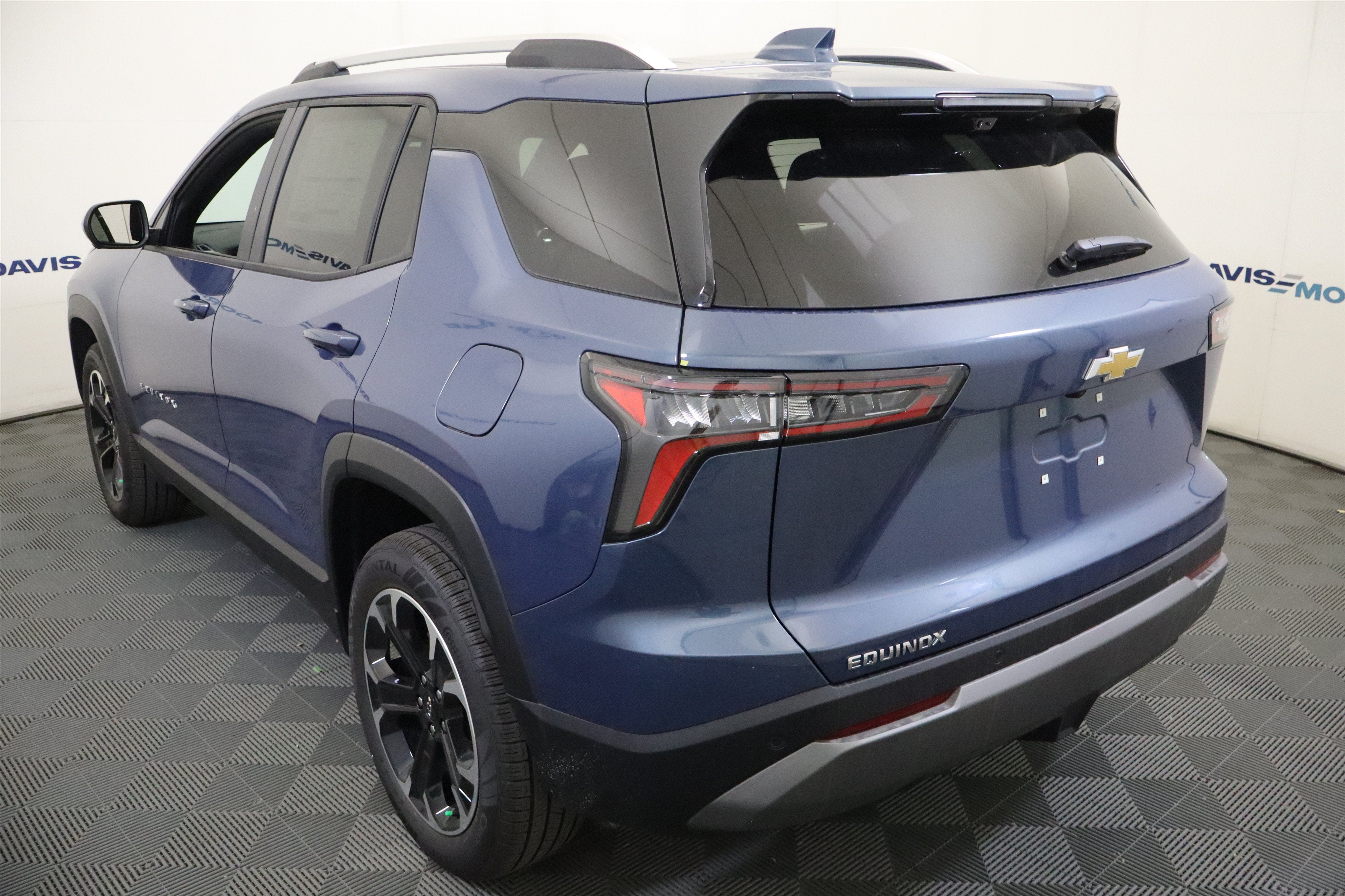 2027 Chevrolet Equinox FWD LT