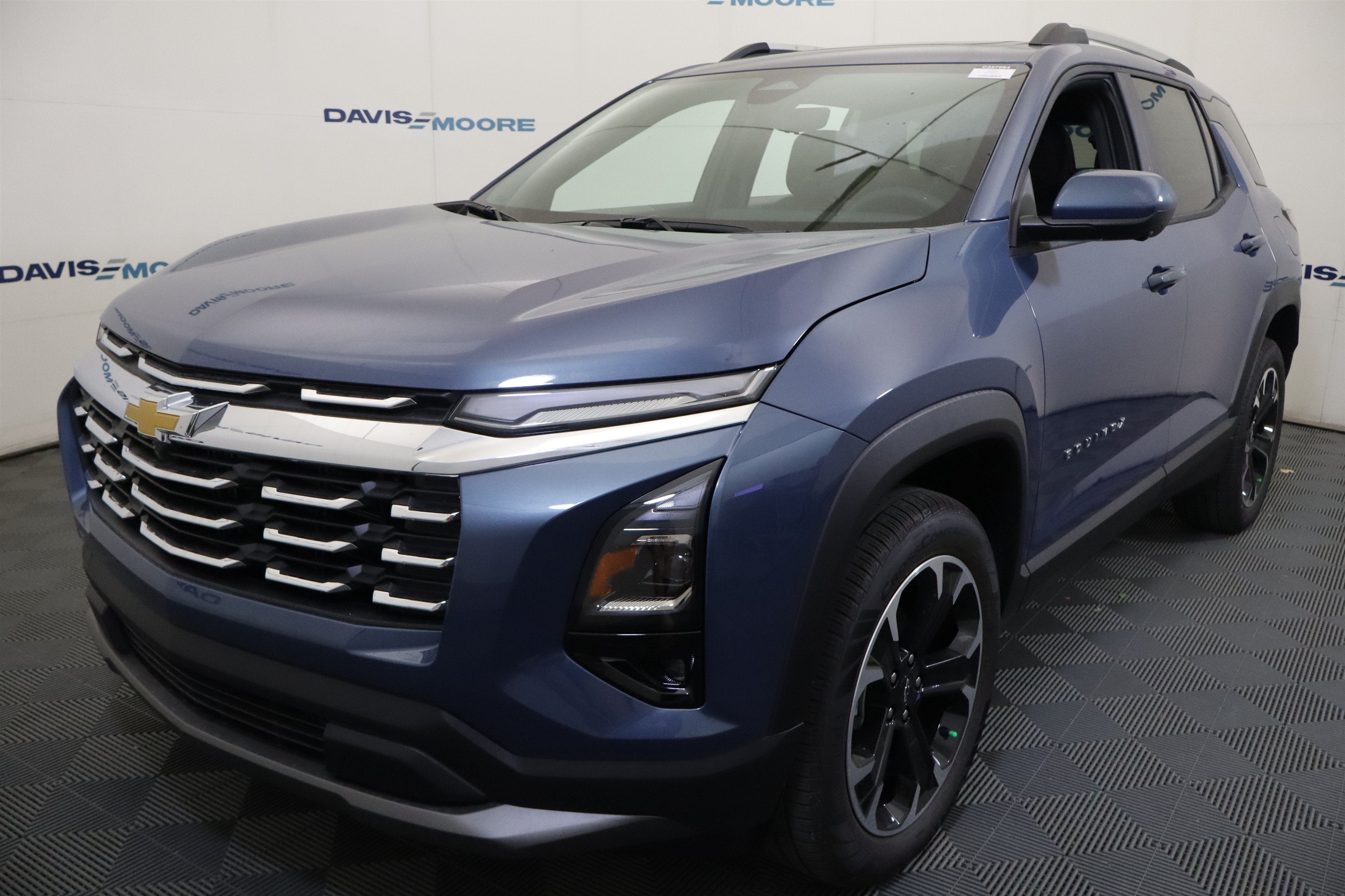 2027 Chevrolet Equinox FWD LT
